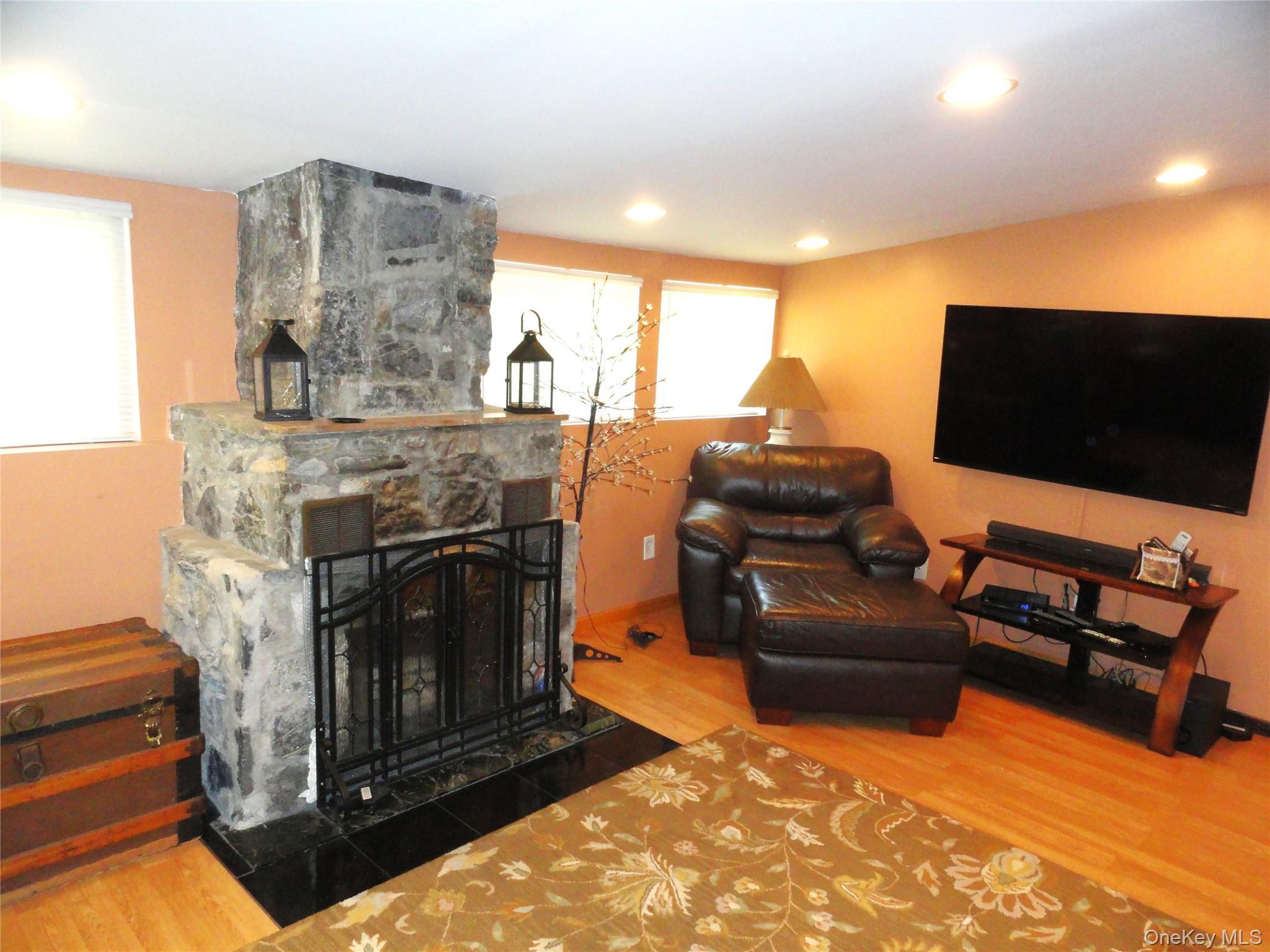 Single Family Tinkertown Dutchess County, NY 12578, MLS-890207-6