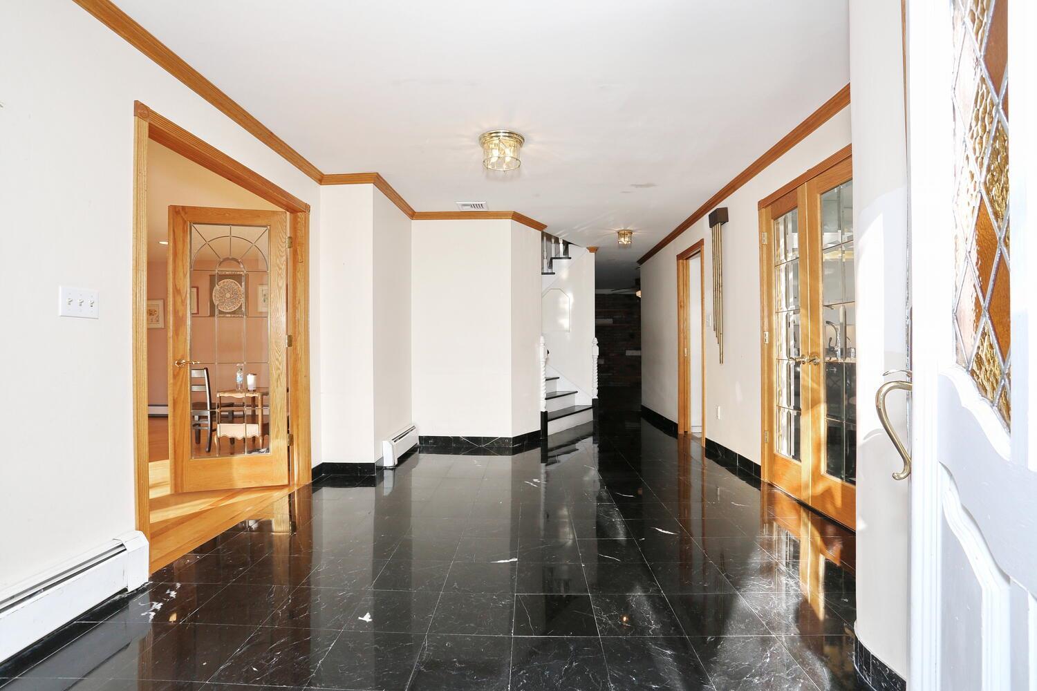 Single Family Oz Rockland County, NY 10977, MLS-890214-13