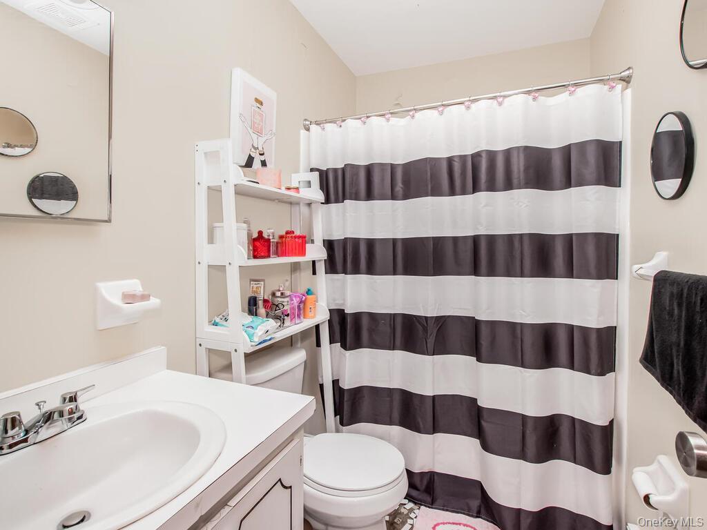 Single Family Buckberg  Rockland County, NY 10980, MLS-890265-11