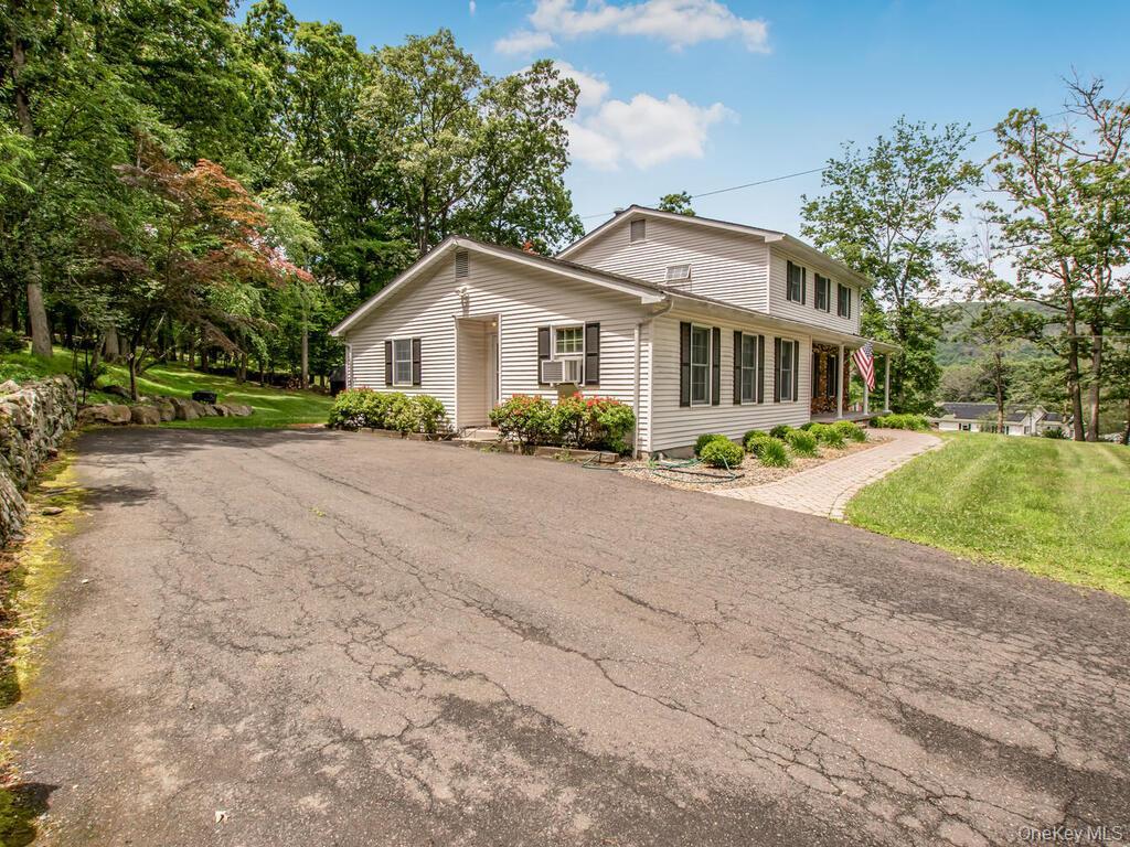 Single Family Buckberg  Rockland County, NY 10980, MLS-890265-2