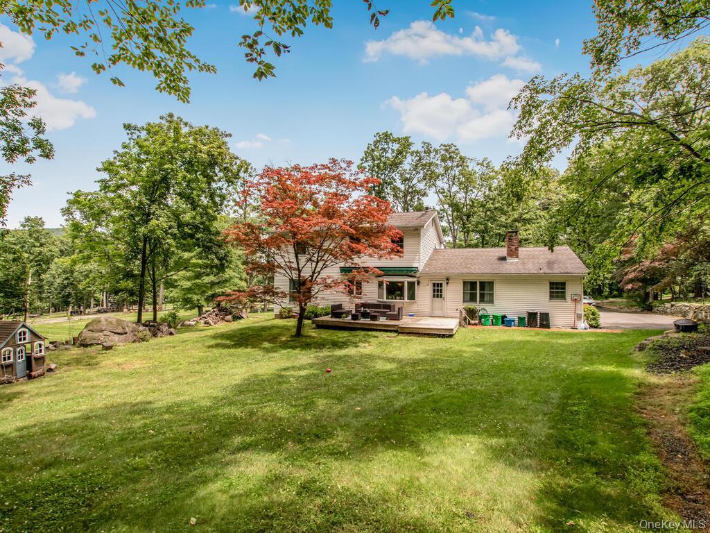 Single Family Buckberg  Rockland County, NY 10980, MLS-890265-21
