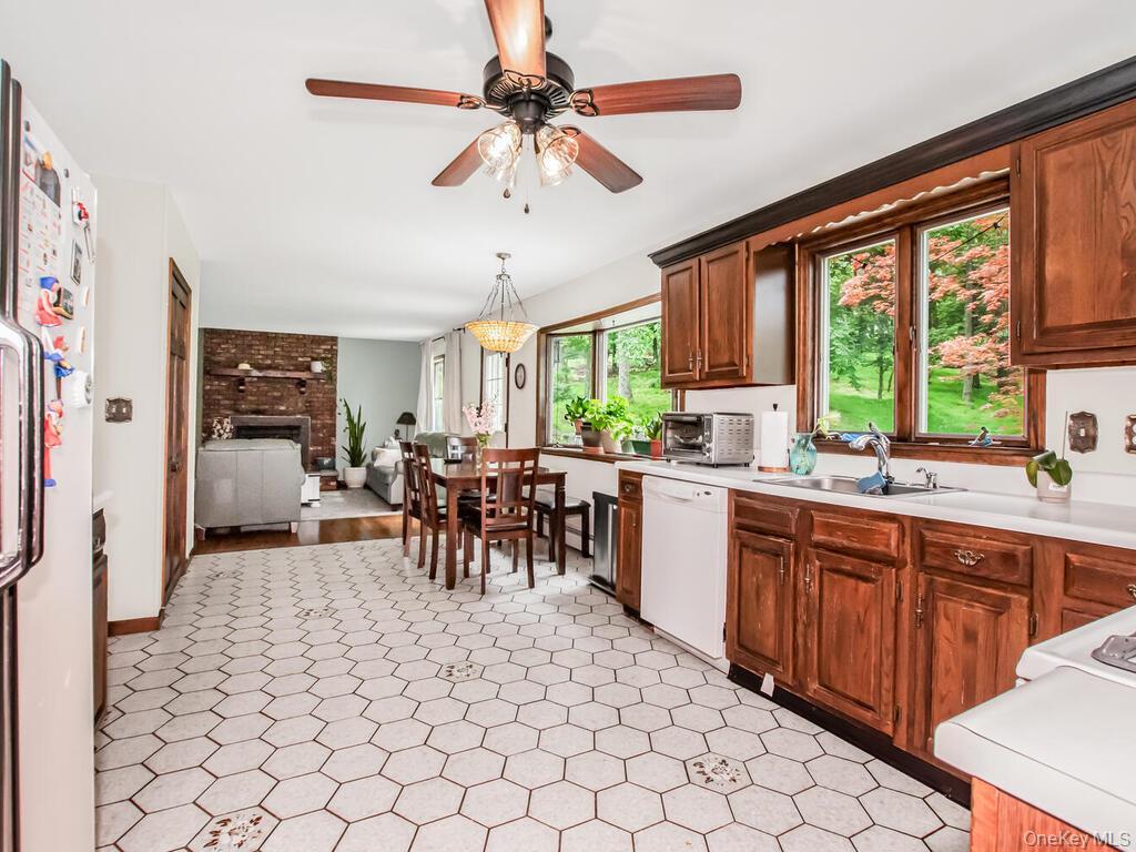 Single Family Buckberg  Rockland County, NY 10980, MLS-890265-5