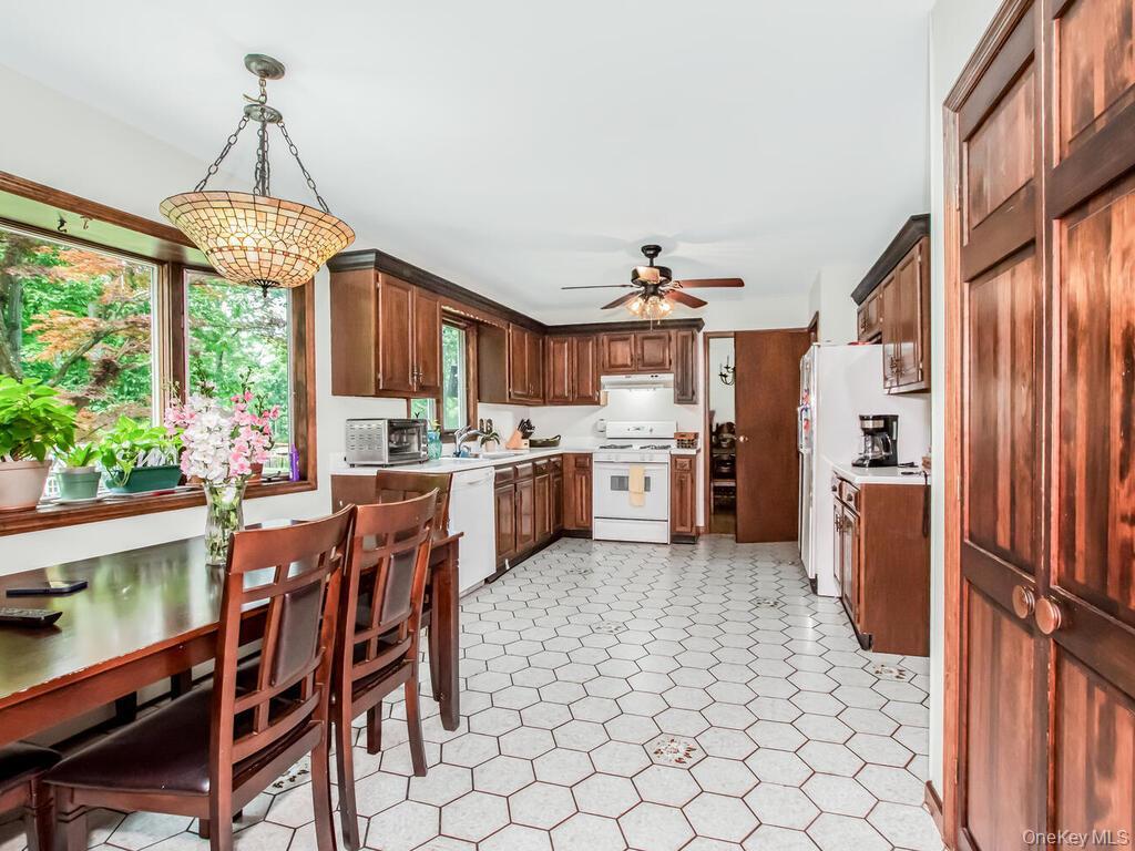 Single Family Buckberg  Rockland County, NY 10980, MLS-890265-6