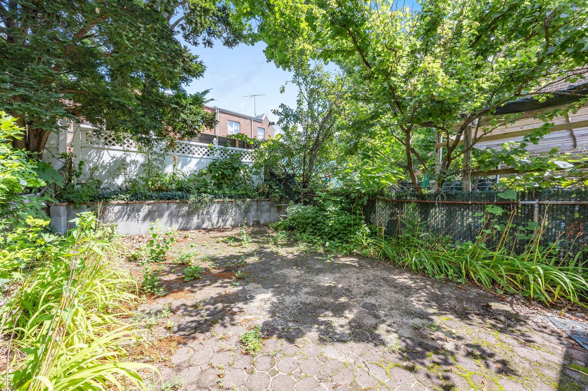 Single Family 71st  Queens, NY 11367, MLS-890269-17