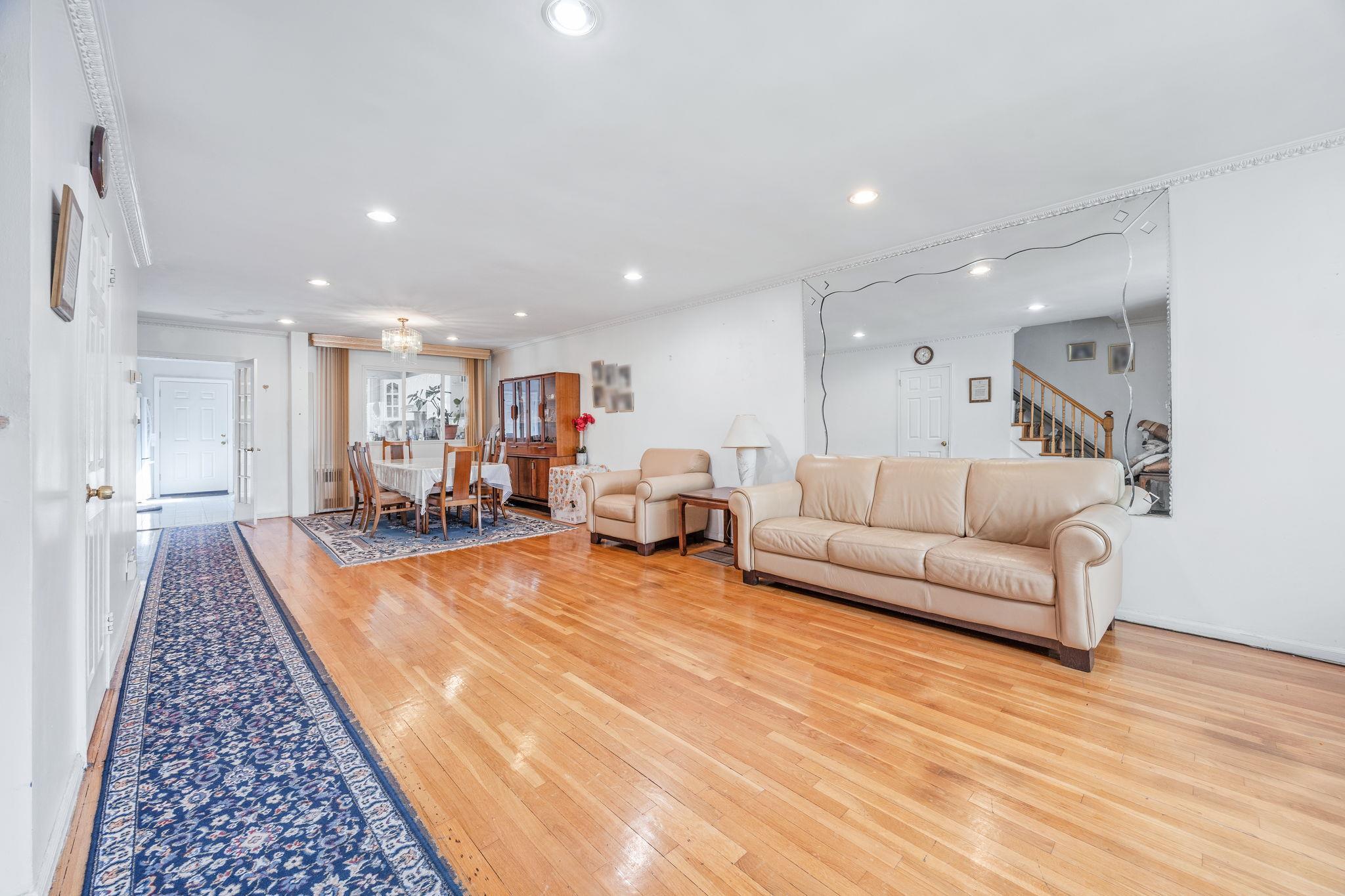 Single Family 71st  Queens, NY 11367, MLS-890269-6