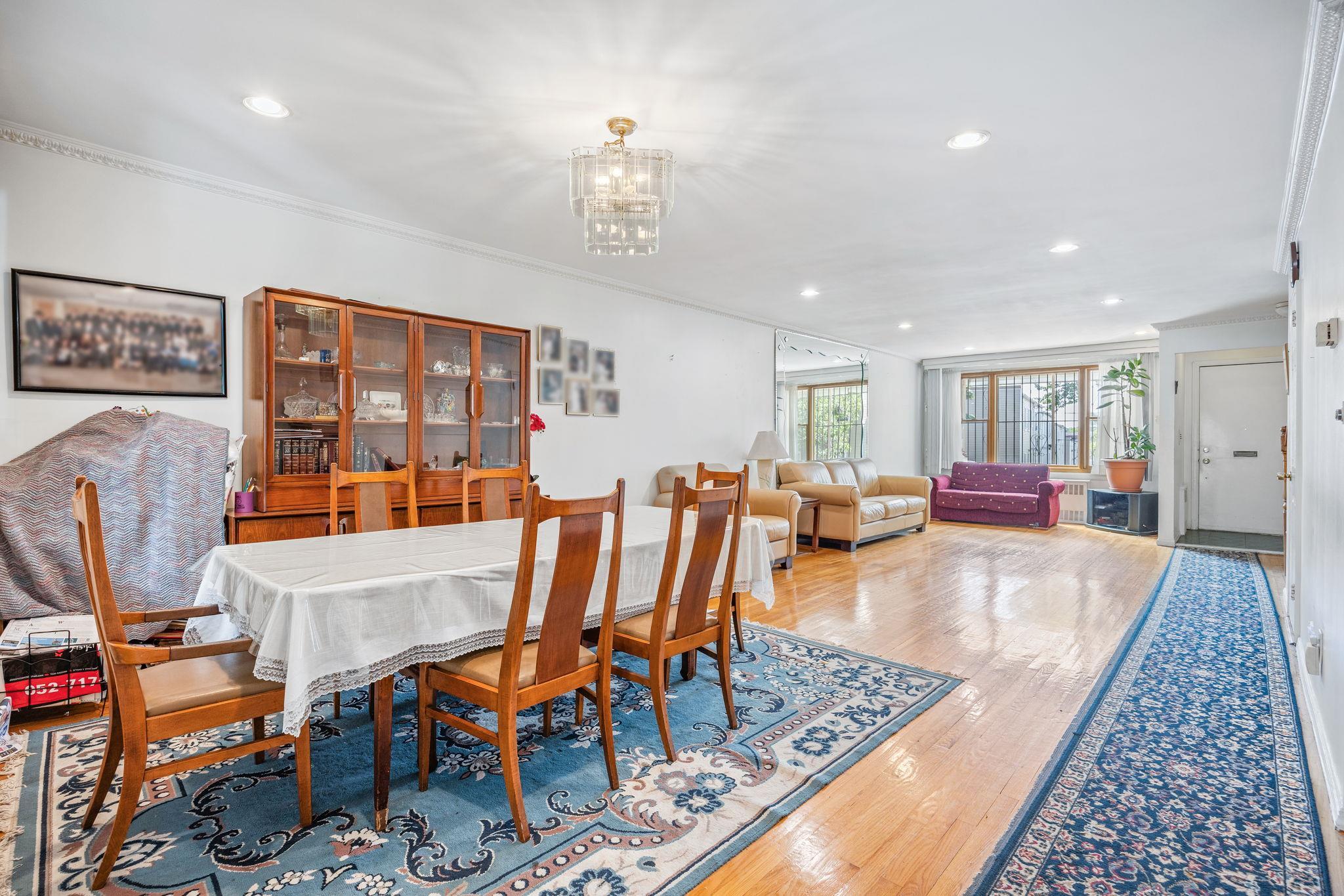 Single Family 71st  Queens, NY 11367, MLS-890269-7