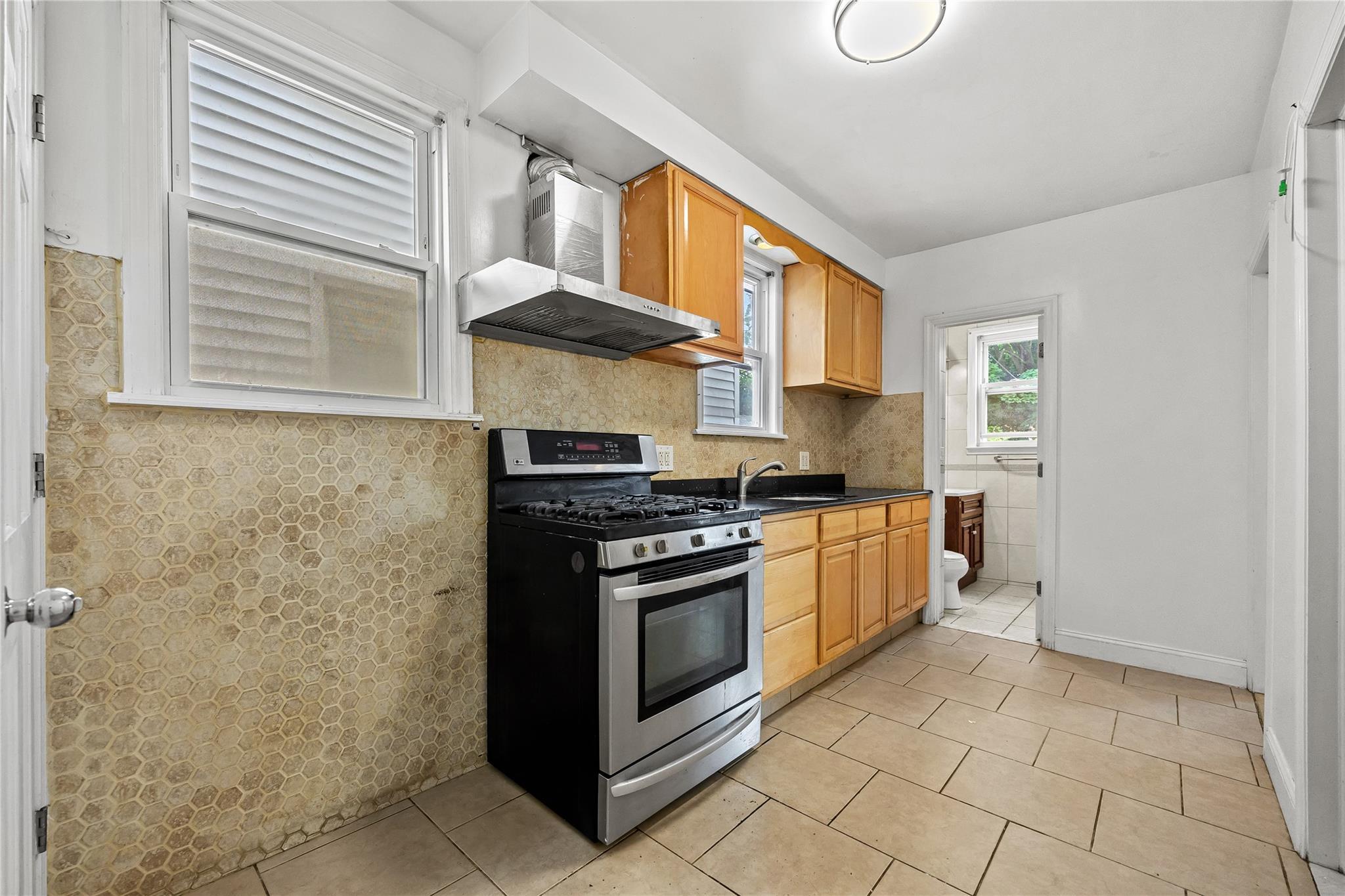 Single Family Quince  Queens, NY 11355, MLS-890290-6