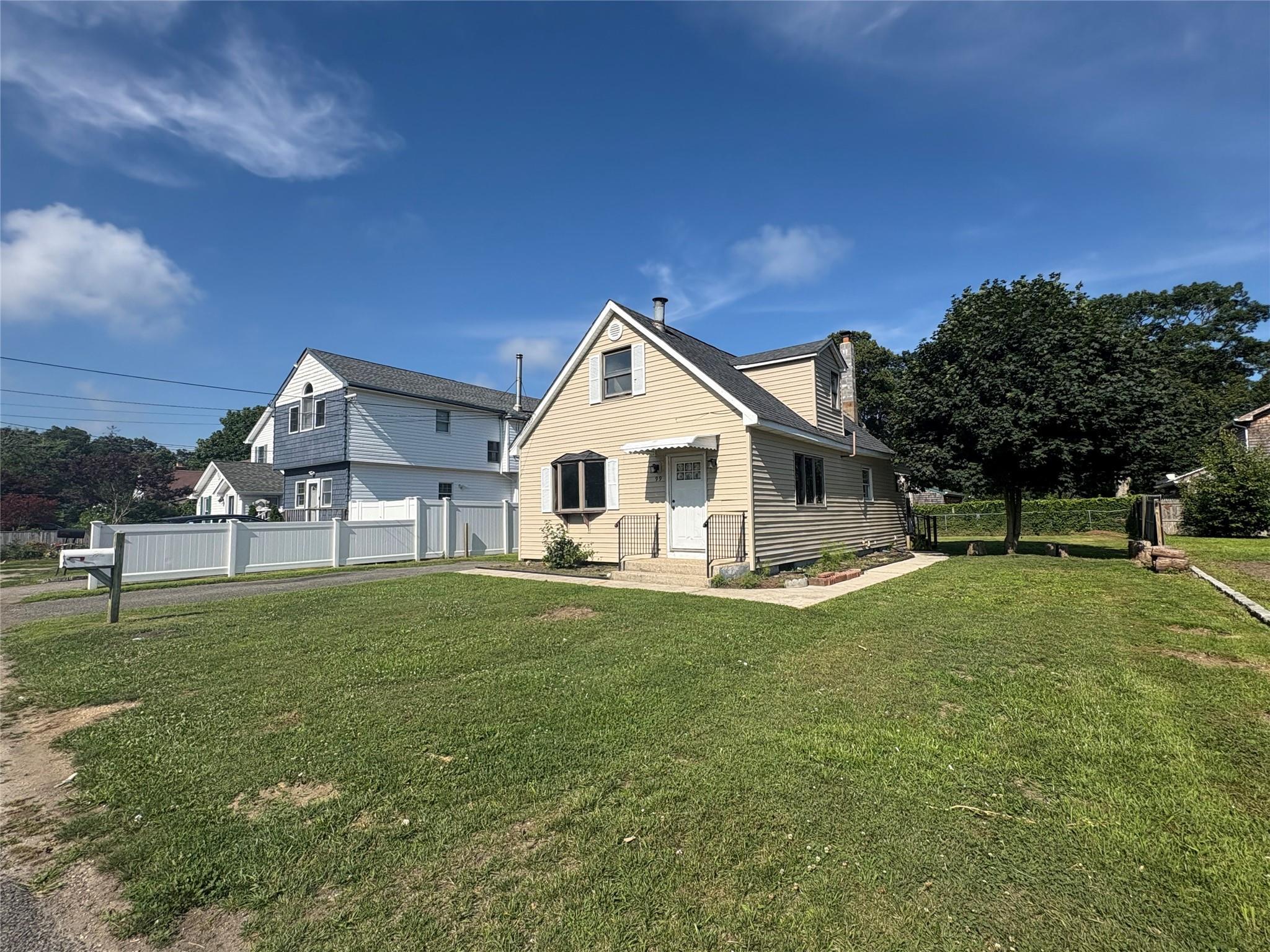 Single Family Lynbrook  Suffolk County, NY 11951, MLS-890292-5