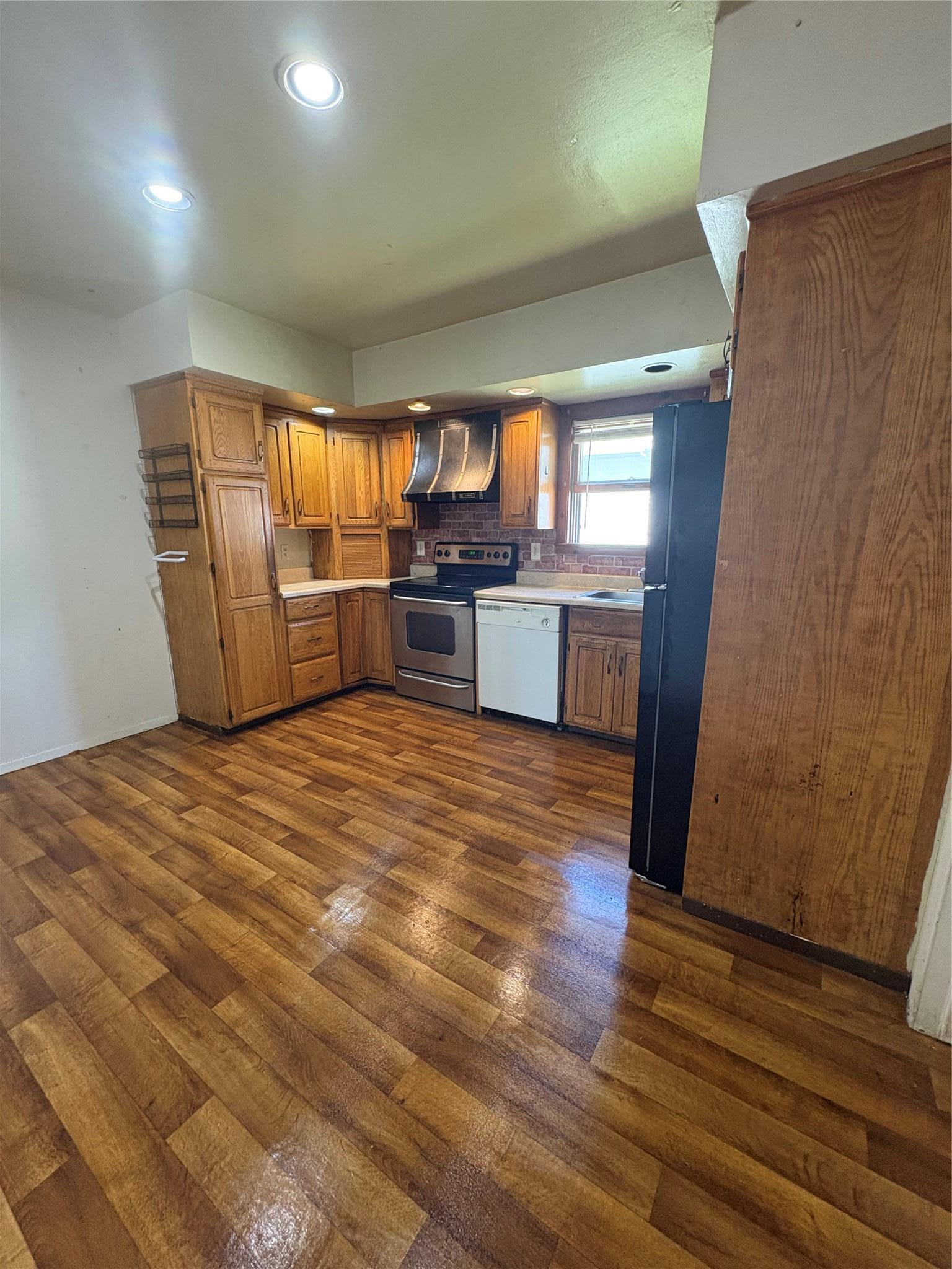 Single Family Lynbrook  Suffolk County, NY 11951, MLS-890292-6