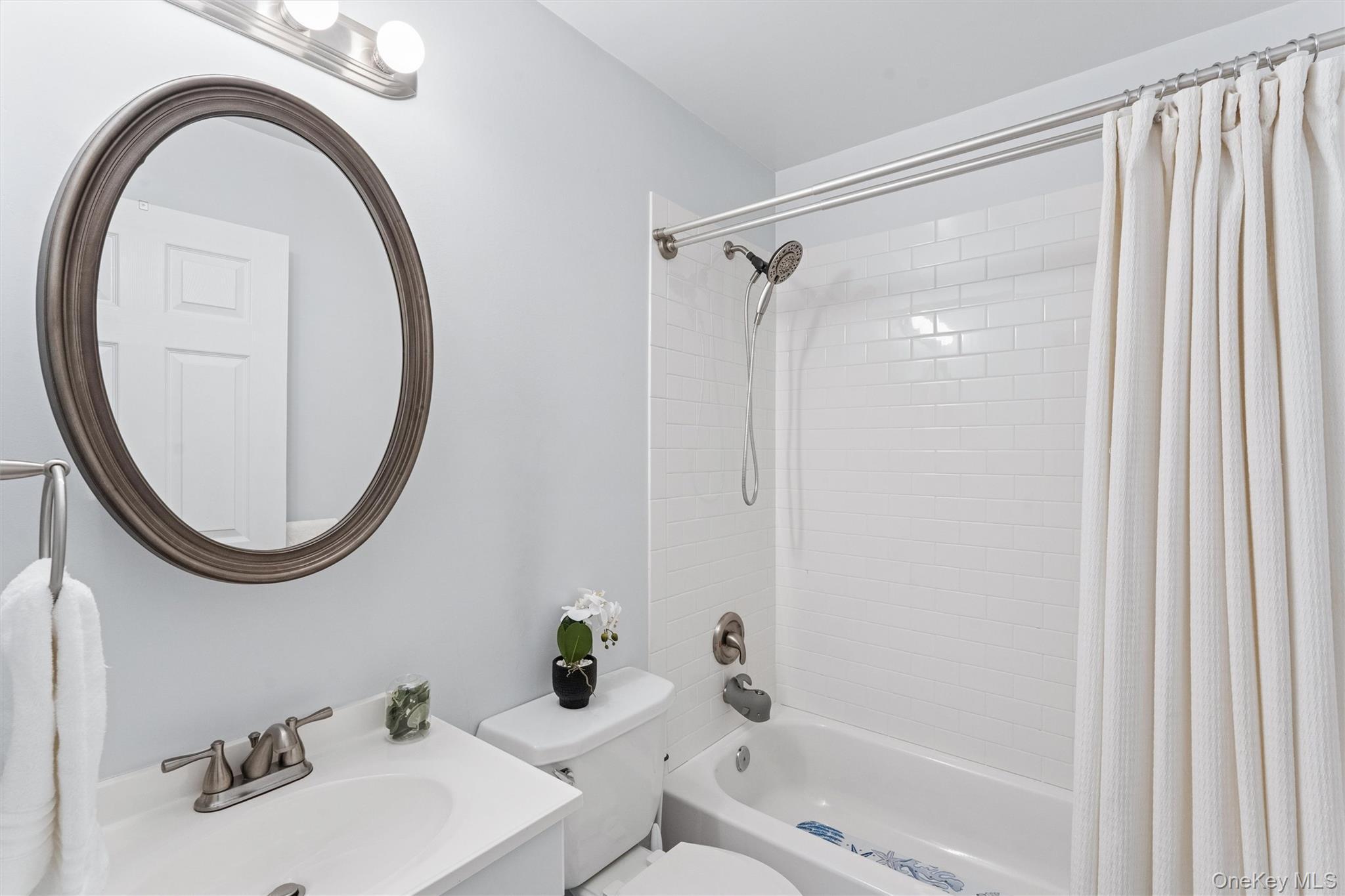 Single Family Hampton Bays  Suffolk County, NY 11946, MLS-890295-13