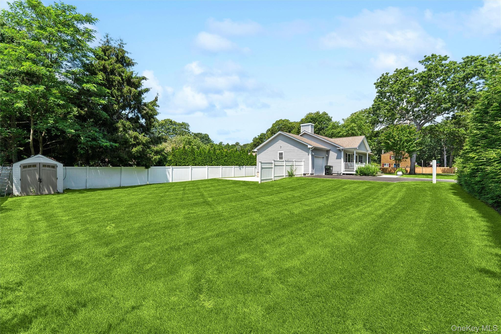 Single Family Hampton Bays  Suffolk County, NY 11946, MLS-890295-15