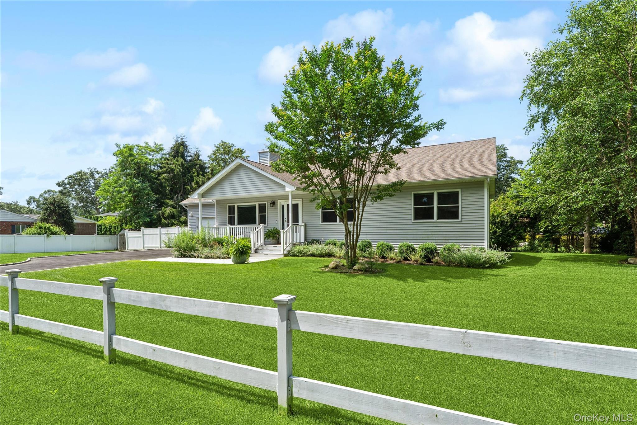 Single Family Hampton Bays  Suffolk County, NY 11946, MLS-890295-3