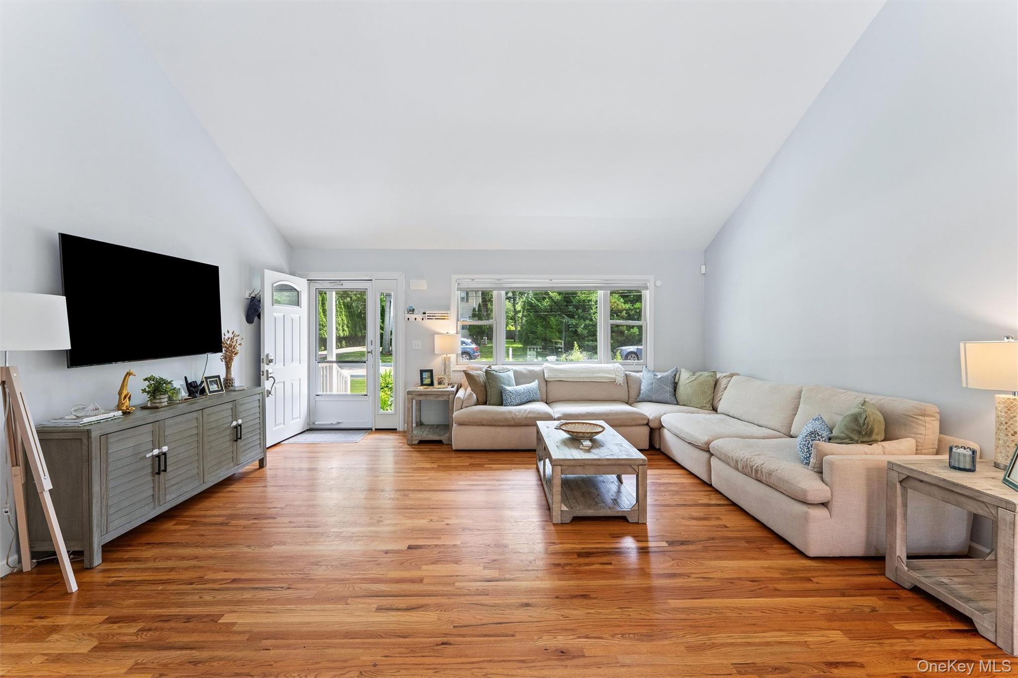 Single Family Hampton Bays  Suffolk County, NY 11946, MLS-890295-4