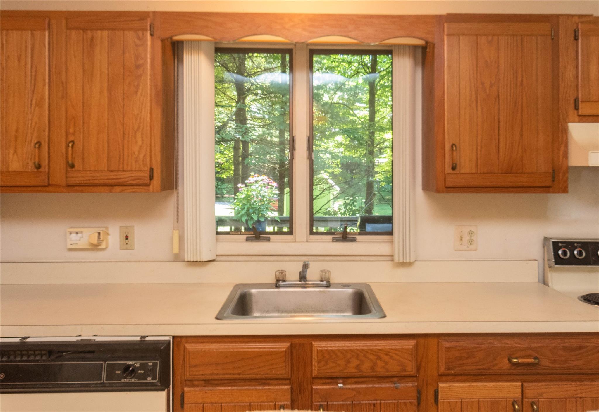 Single Family Gina  Sullivan County, NY 12720, MLS-890302-27