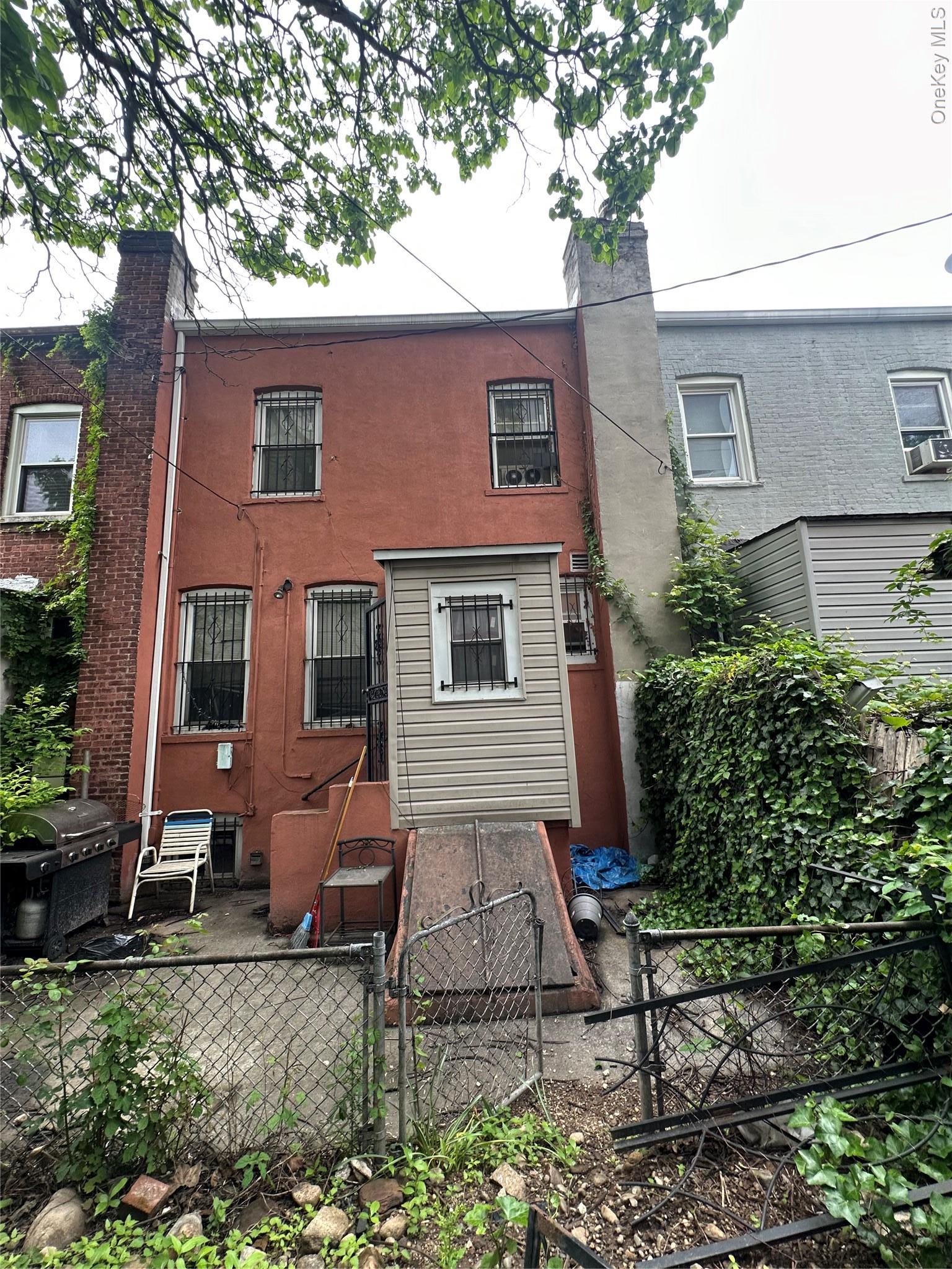 Single Family Lenox  Brooklyn, NY 11203, MLS-890395-4