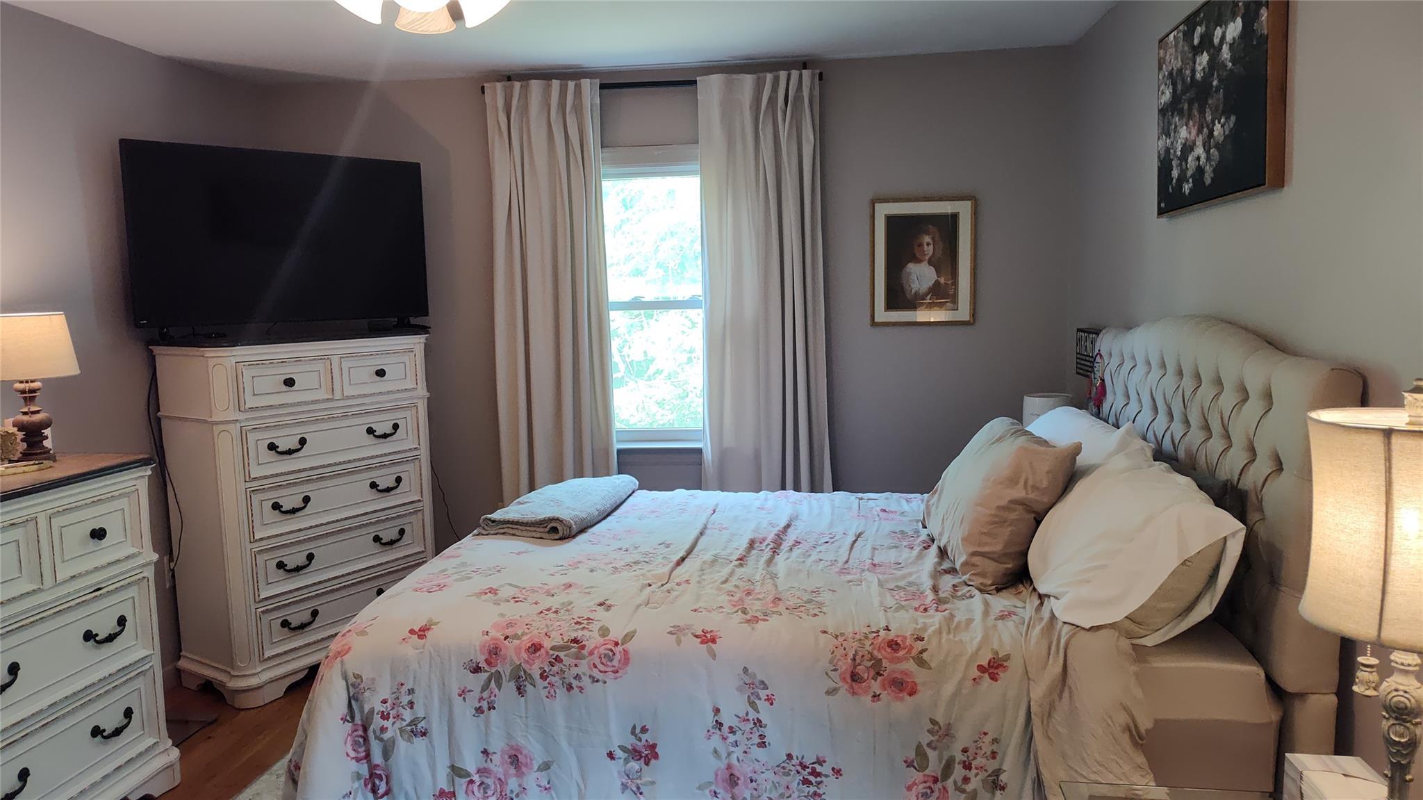 Single Family Church  Ulster County, NY 12589, MLS-890399-16