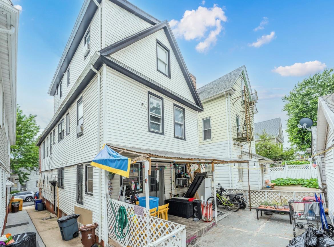 Single Family 85th  Queens, NY 11421, MLS-890406-31