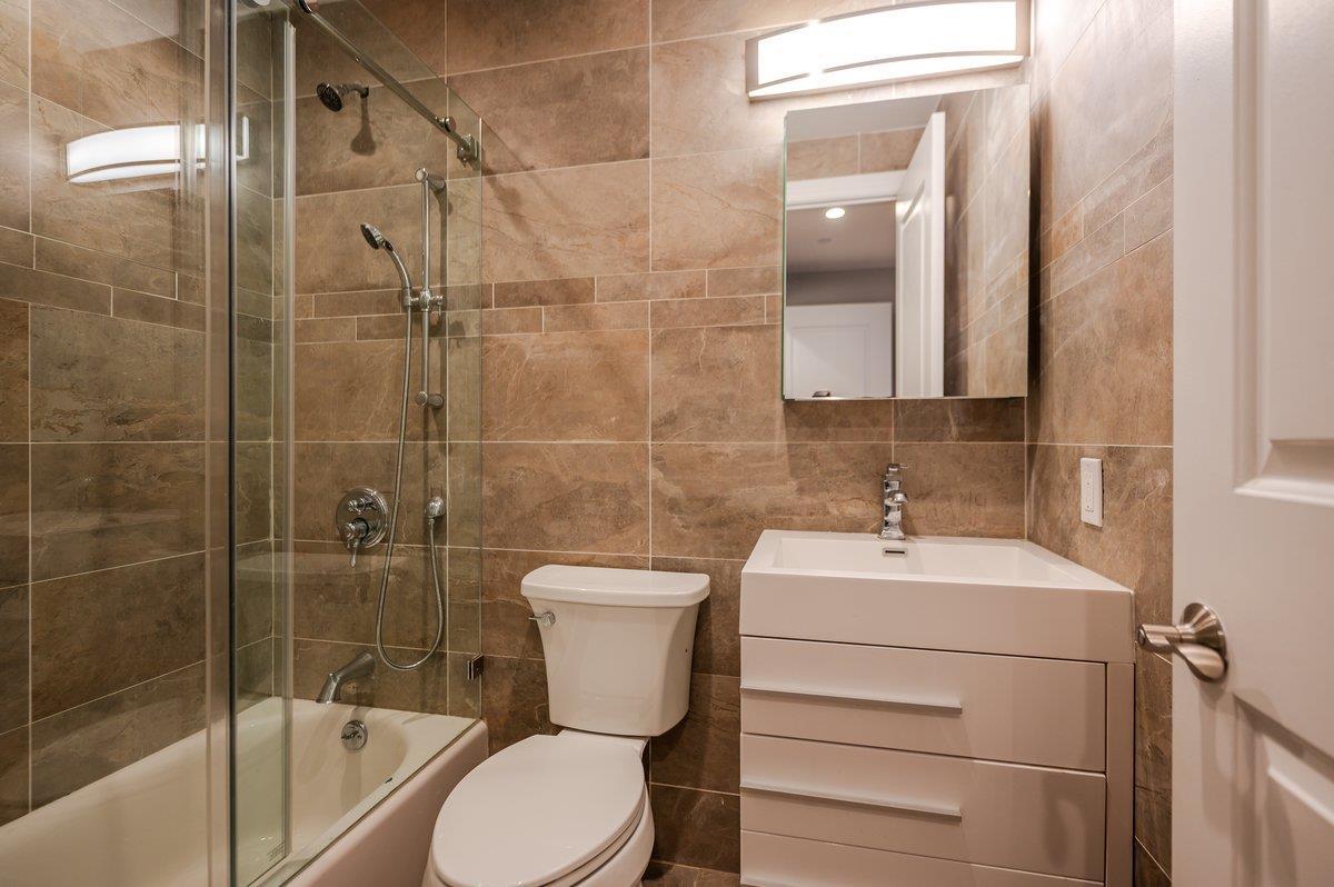 Condo Broadway  Nassau County, NY 11561, MLS-890428-13