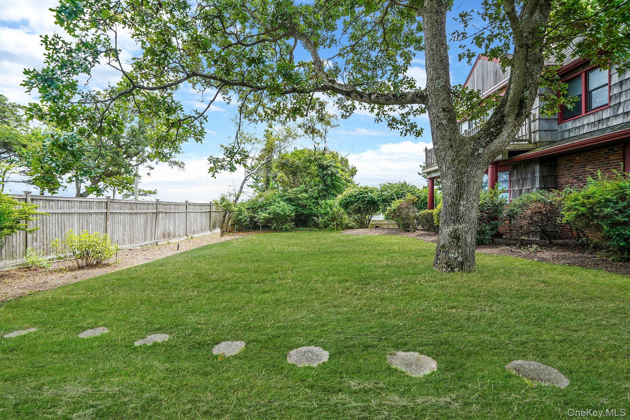 Single Family Asharoken Suffolk County, NY 11768, MLS-890436-23