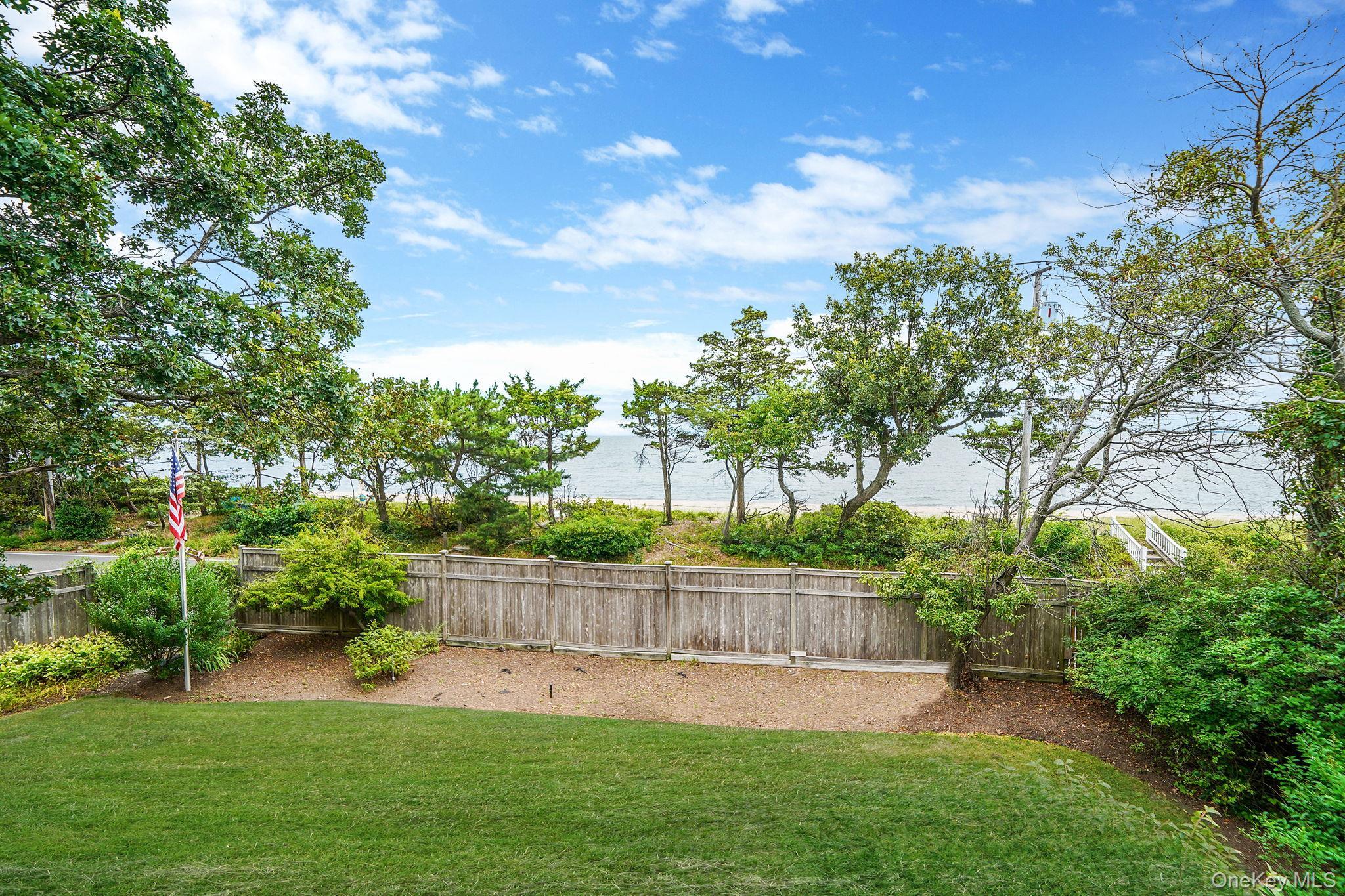 Single Family Asharoken Suffolk County, NY 11768, MLS-890436-26