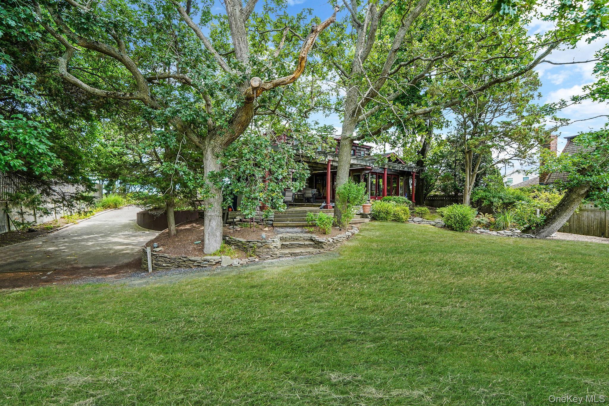 Single Family Asharoken Suffolk County, NY 11768, MLS-890436-28