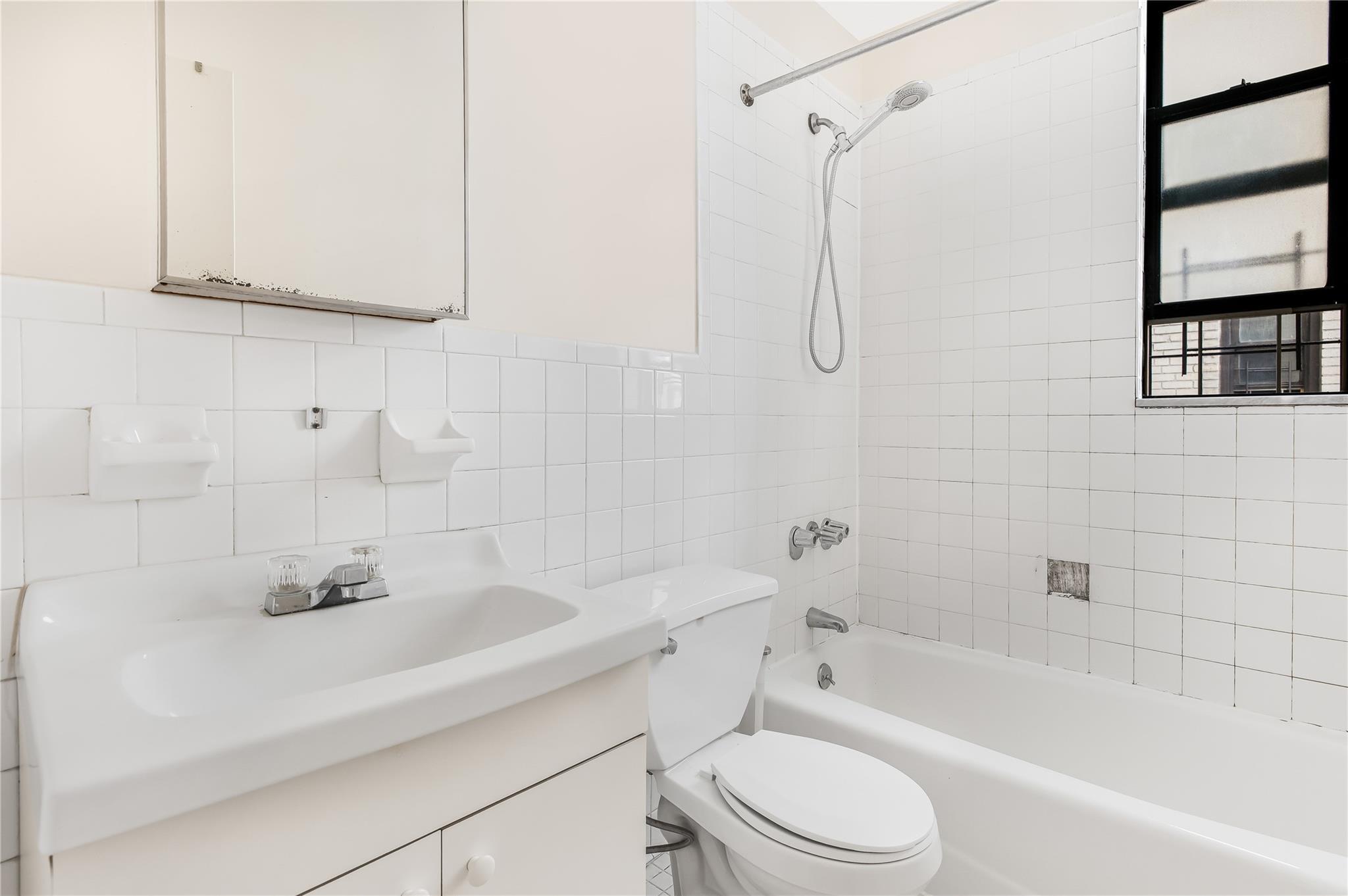 Coop Woodycrest  Bronx, NY 10452, MLS-890446-4