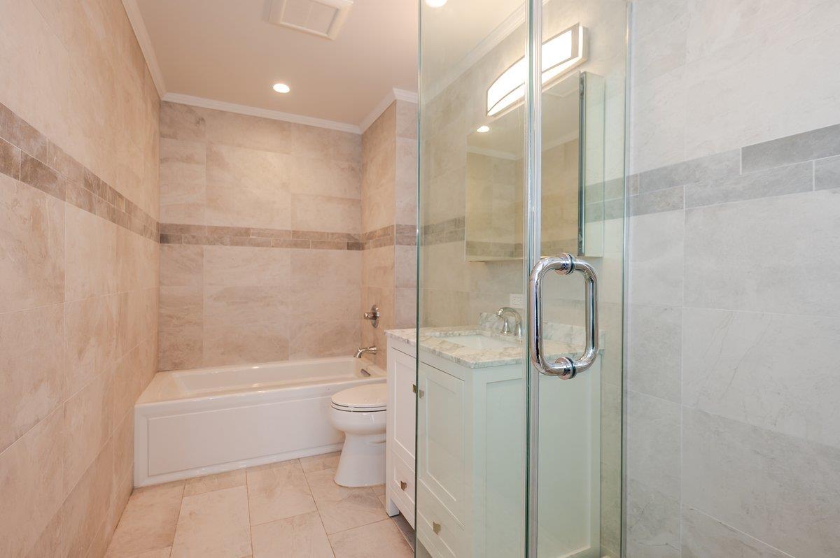 Condo Broadway  Nassau County, NY 11561, MLS-890455-17