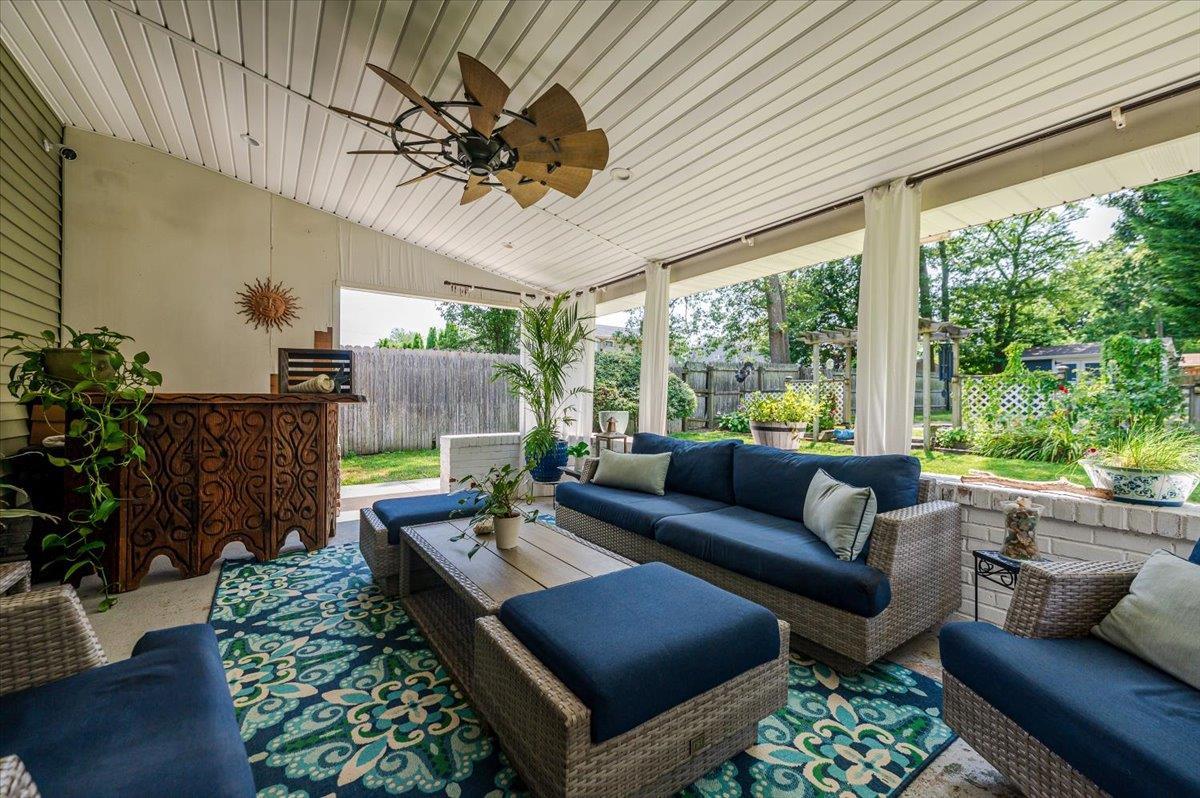 Single Family Chicago  Suffolk County, NY 11706, MLS-890460-16
