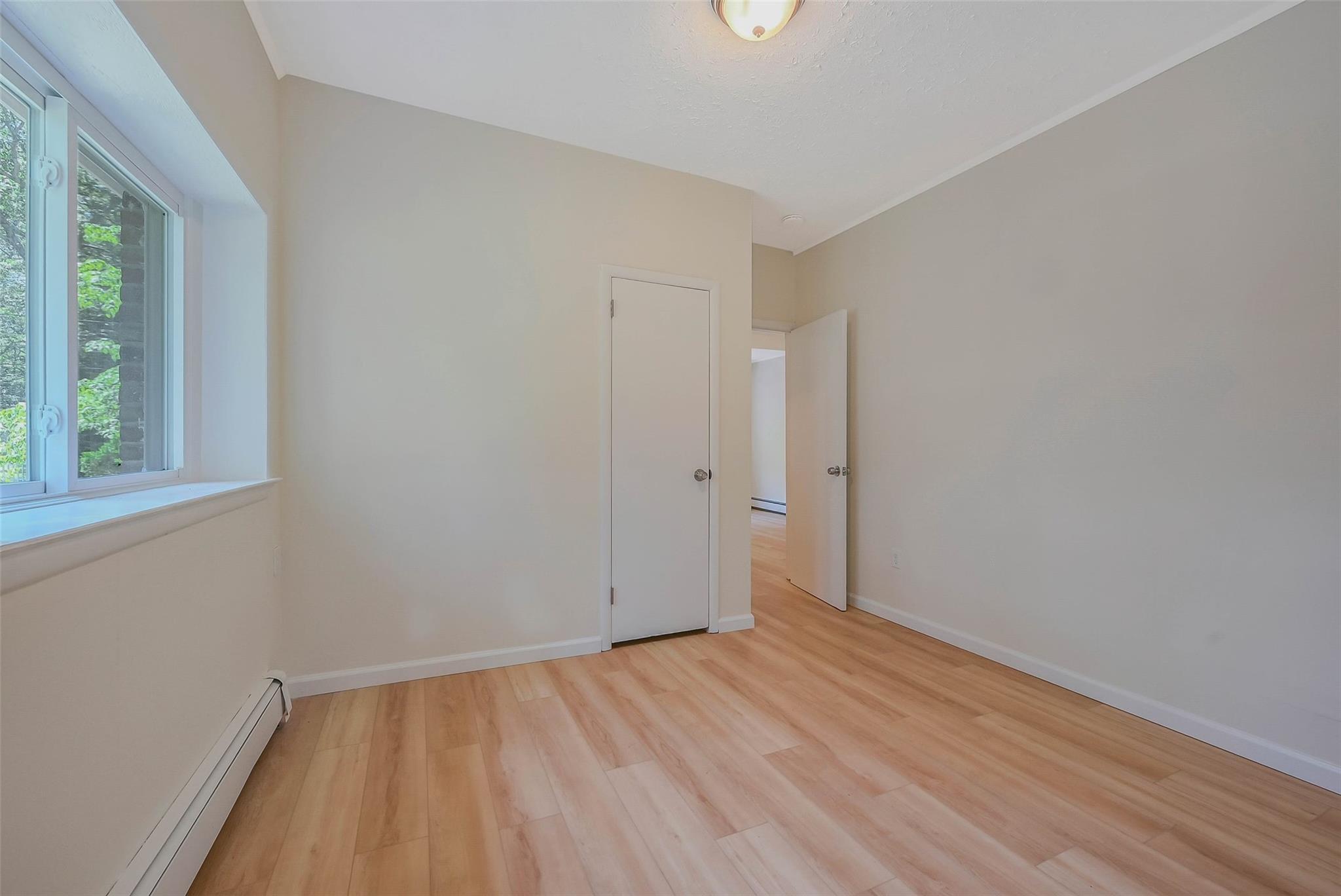 Single Family Maple  Suffolk County, NY 11901, MLS-890473-4