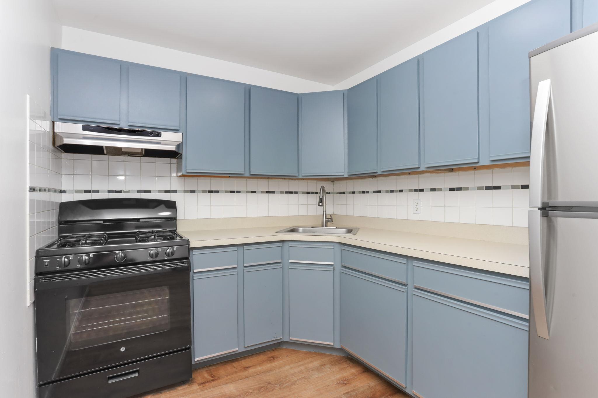 Apartment 226th  Bronx, NY 10466, MLS-890477-7