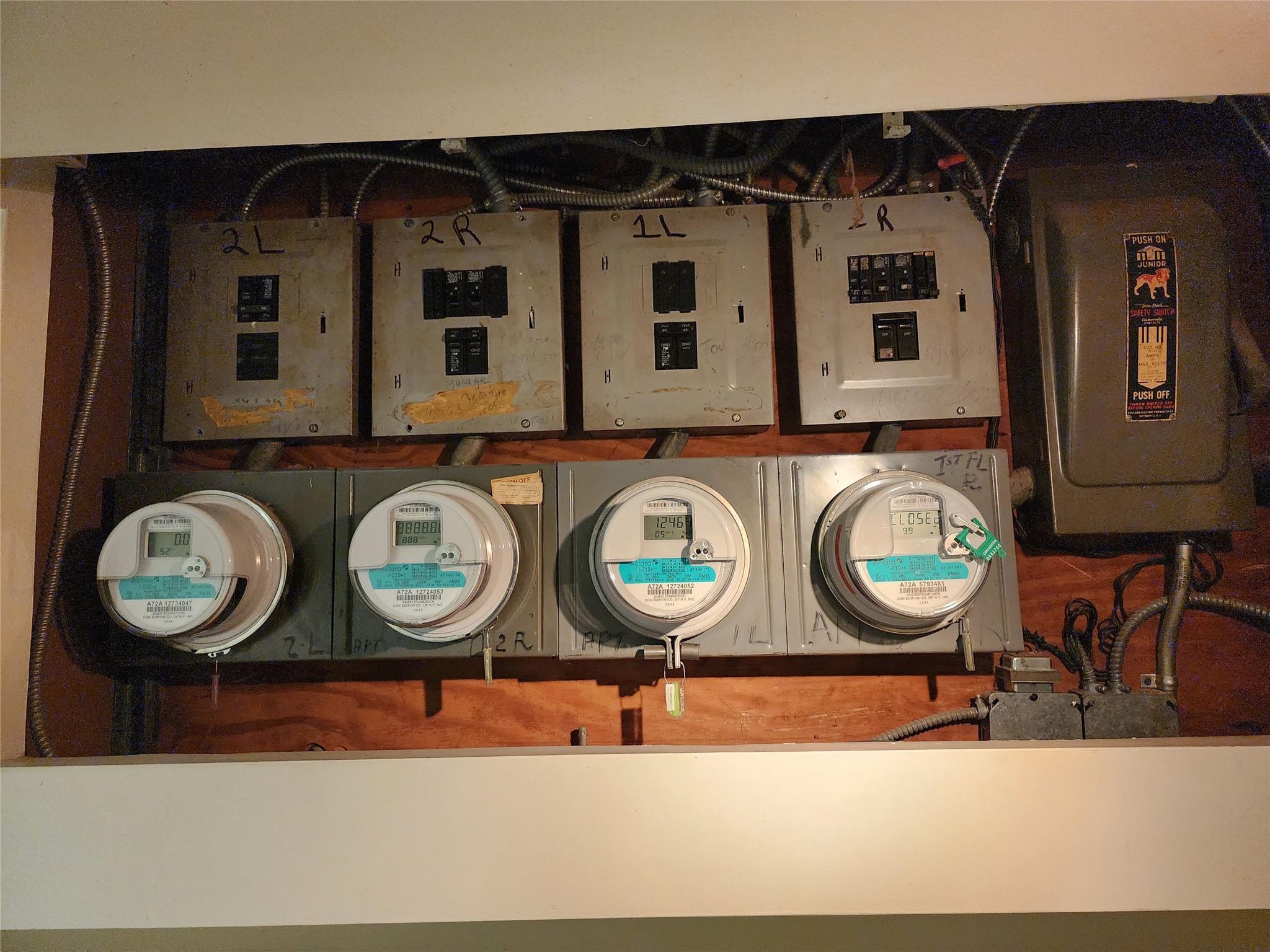 Single Family Revere  Bronx, NY 10465, MLS-890485-18