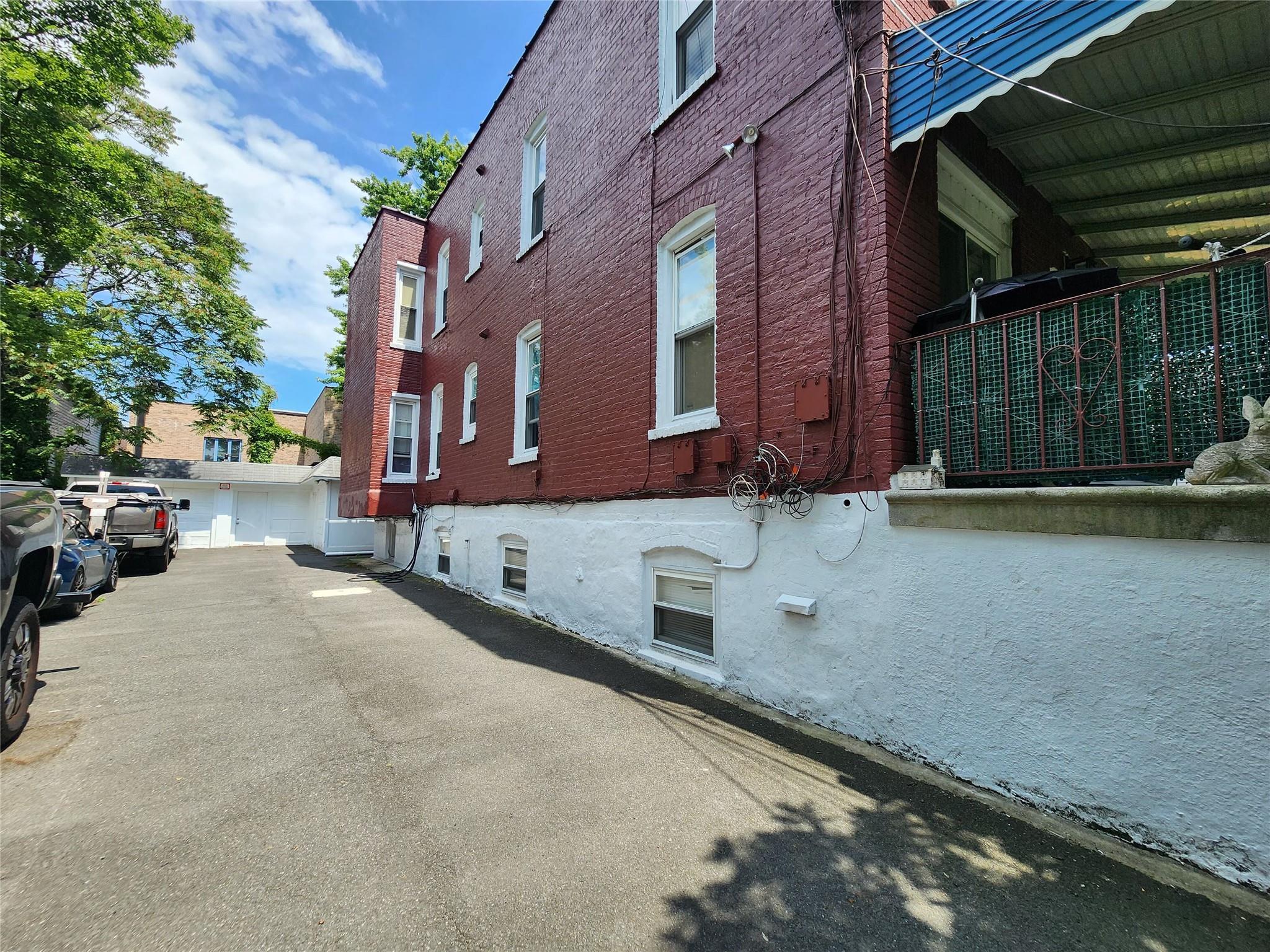 Single Family Revere  Bronx, NY 10465, MLS-890485-20