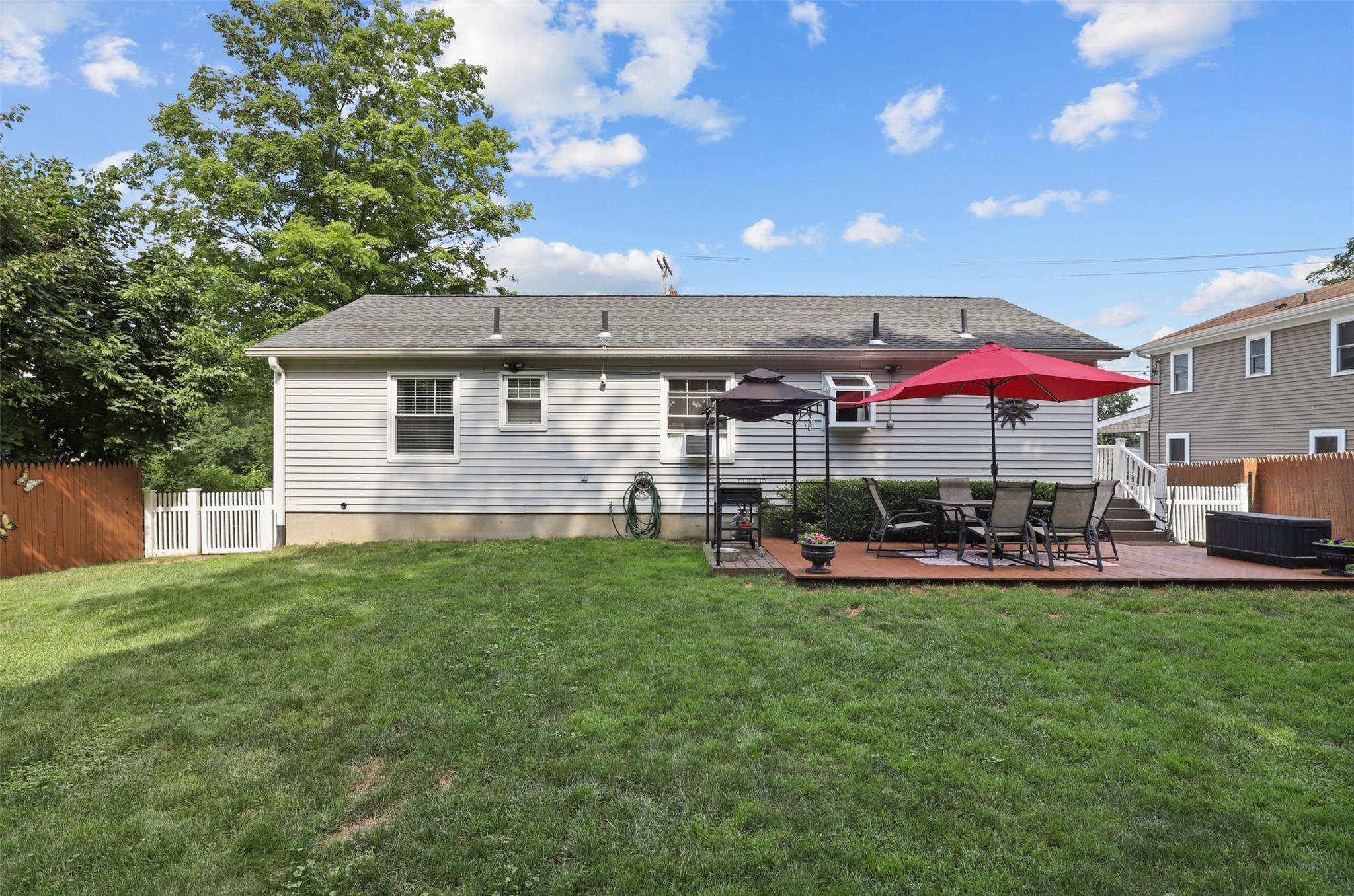 Single Family Entrance  Putnam County, NY 10541, MLS-890516-20