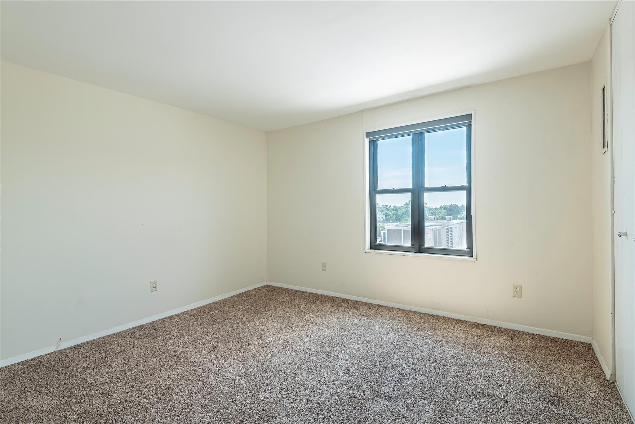 Condo Bond  Nassau County, NY 11021, MLS-890519-17