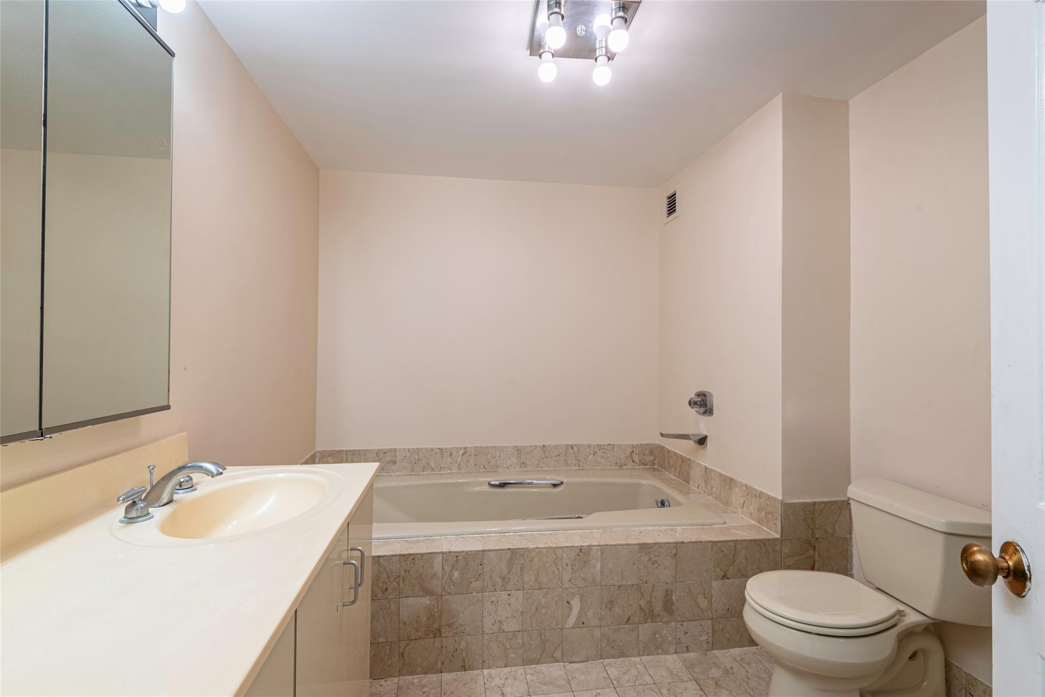 Condo Bond  Nassau County, NY 11021, MLS-890519-24