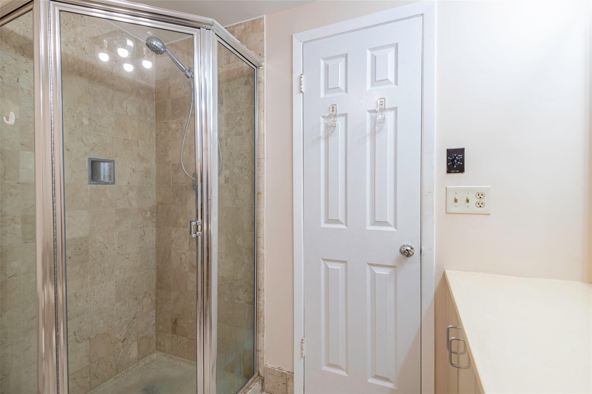 Condo Bond  Nassau County, NY 11021, MLS-890519-25