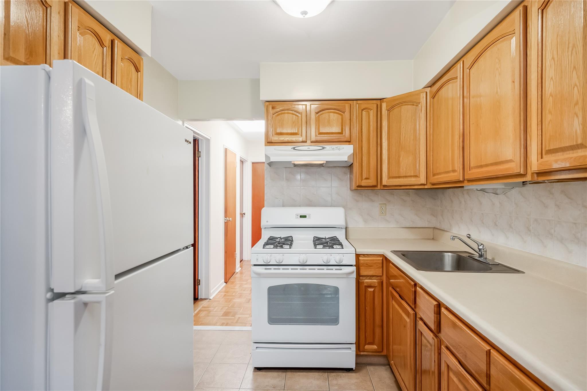 Single Family 69th  Queens, NY 11377, MLS-890523-7
