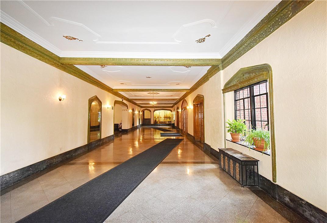 Coop Broad  Westchester County, NY 10552, MLS-890550-4