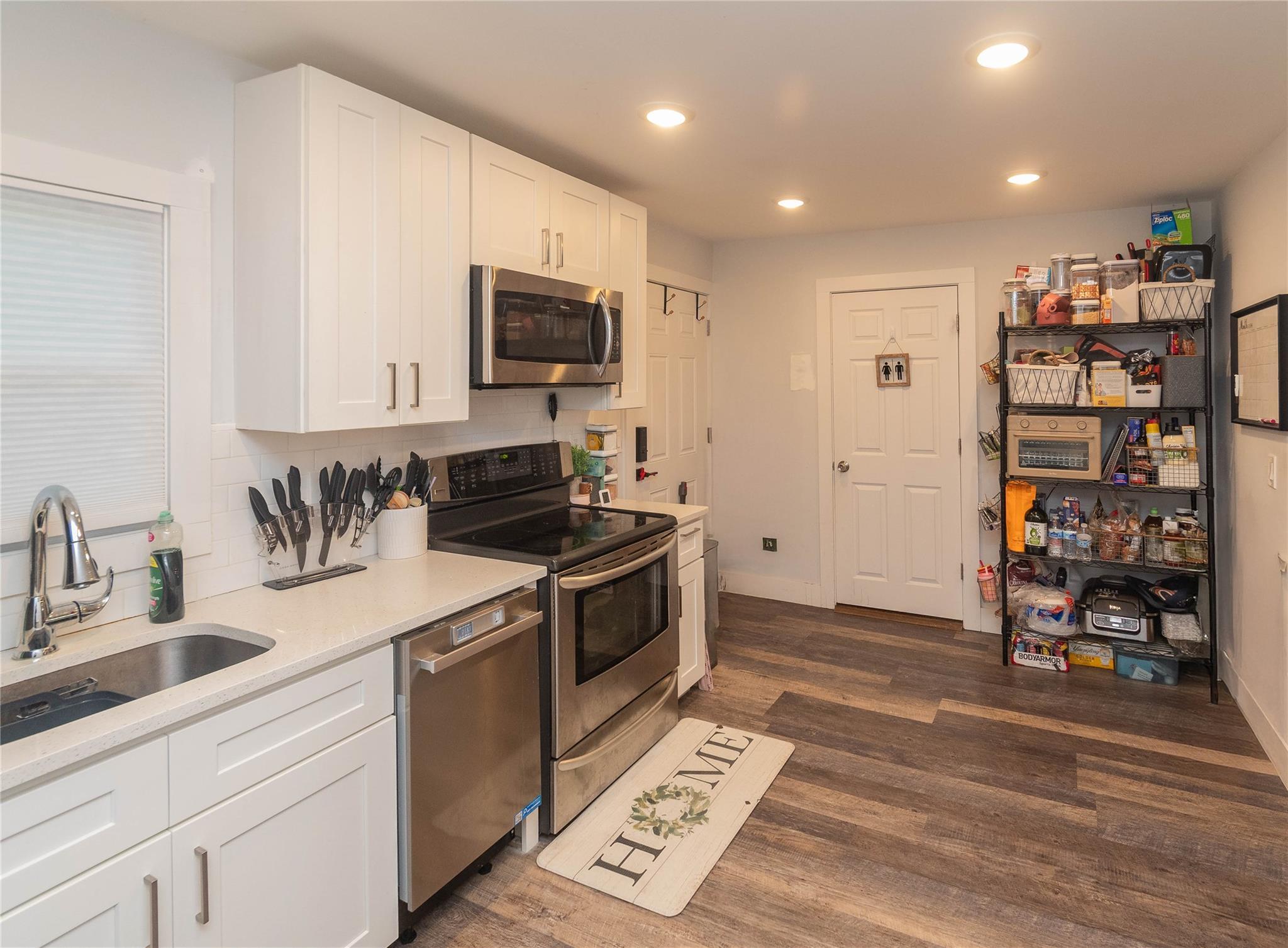 Single Family Union  Dutchess County, NY 12564, MLS-890553-11