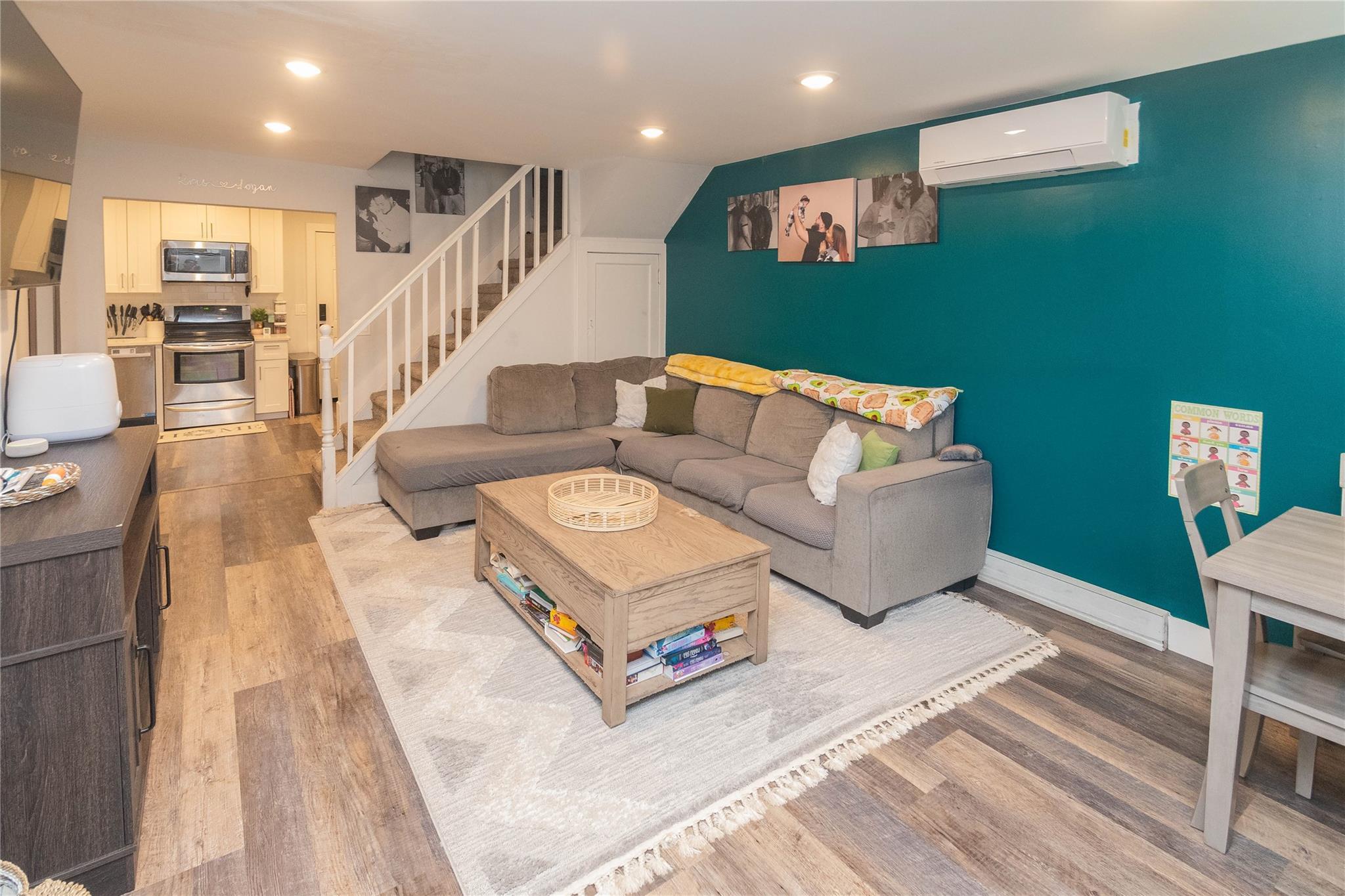 Single Family Union  Dutchess County, NY 12564, MLS-890553-8