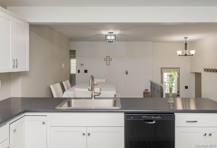 Single Family Holland  Orange County, NY 12566, MLS-890587-15