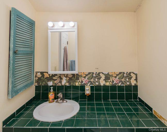 Single Family Holland  Orange County, NY 12566, MLS-890587-35