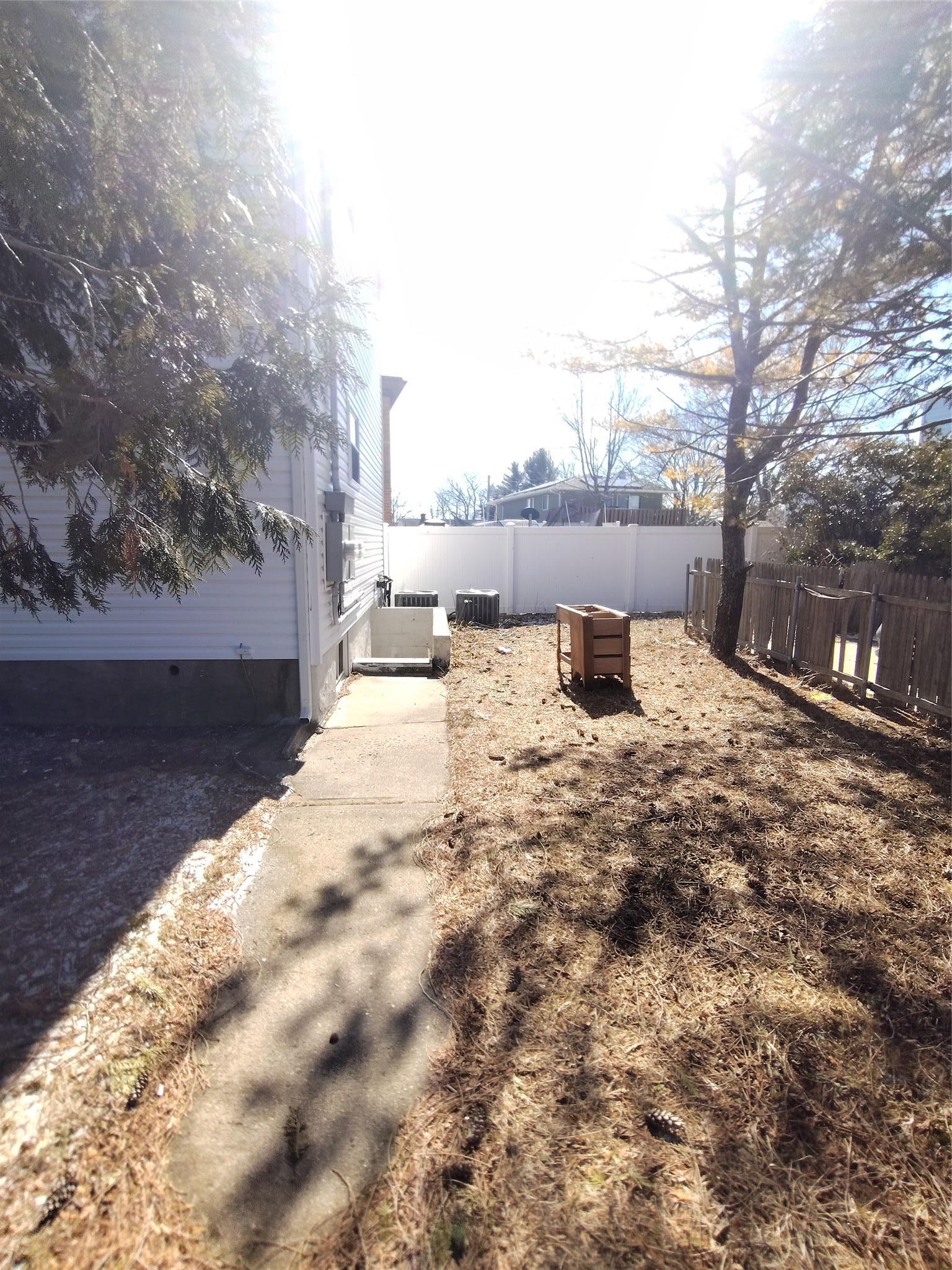 Single Family Great Neck  Suffolk County, NY 11726, MLS-890588-16