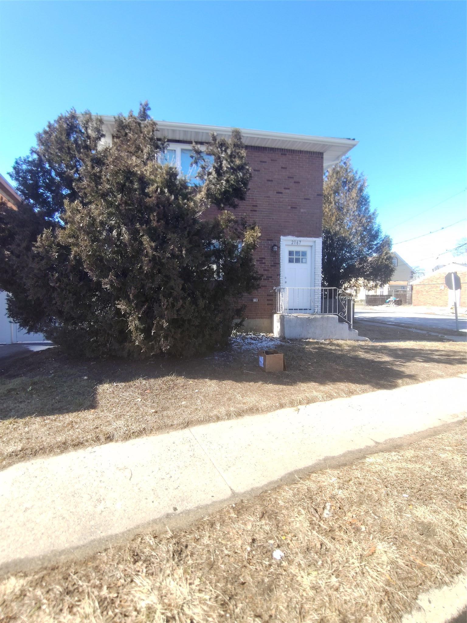 Single Family Great Neck  Suffolk County, NY 11726, MLS-890588-2