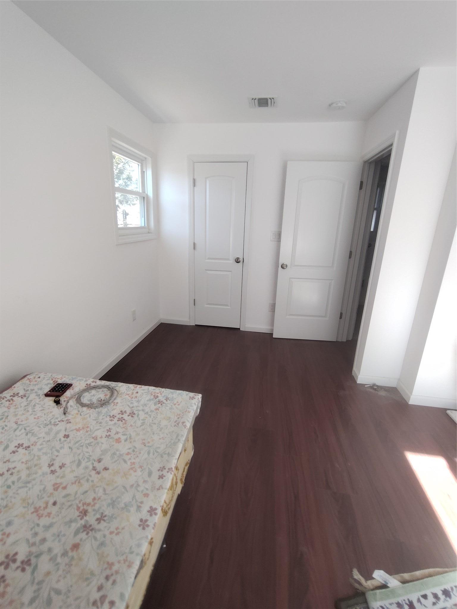 Single Family Great Neck  Suffolk County, NY 11726, MLS-890588-8