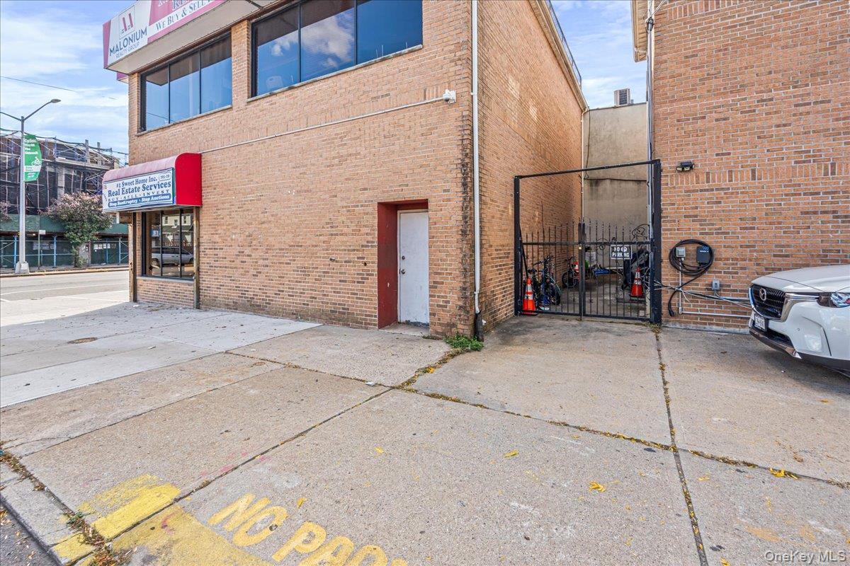 Single Family Jamaica Queens, NY 11423, MLS-890624-11