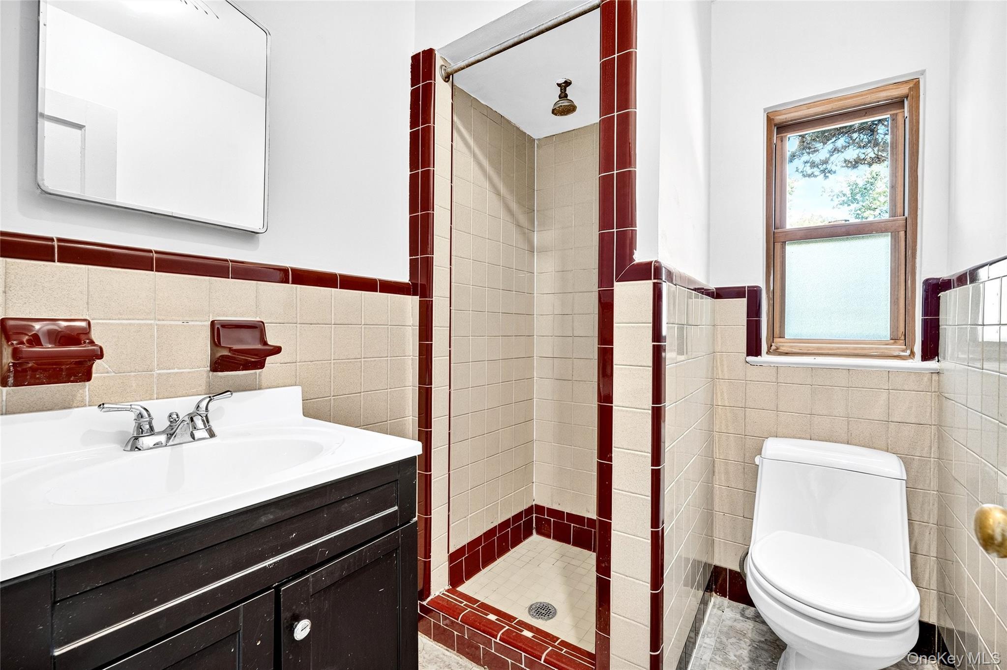 Single Family Independence Bronx, NY 10471, MLS-890641-28