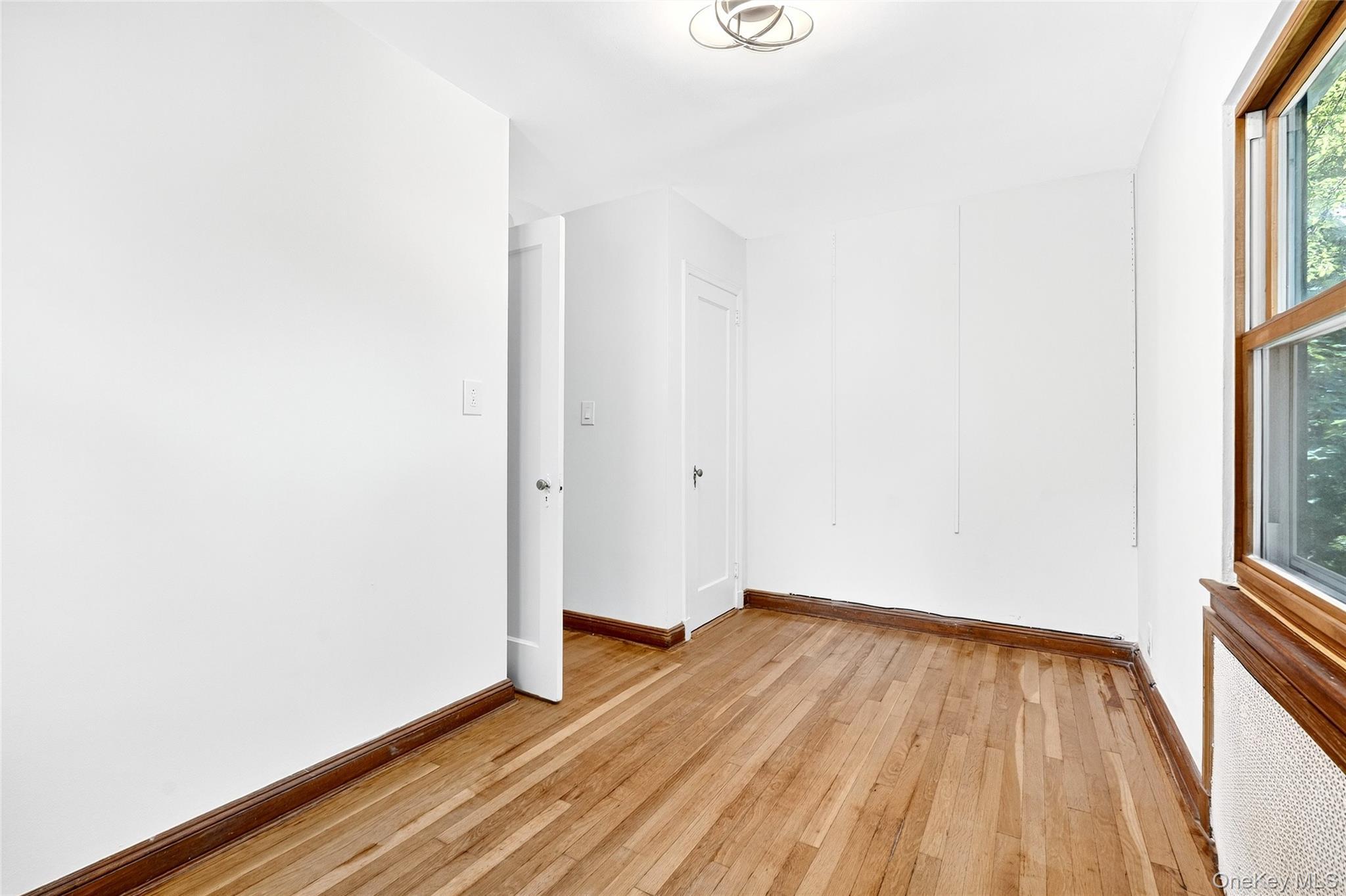 Single Family Independence Bronx, NY 10471, MLS-890641-31