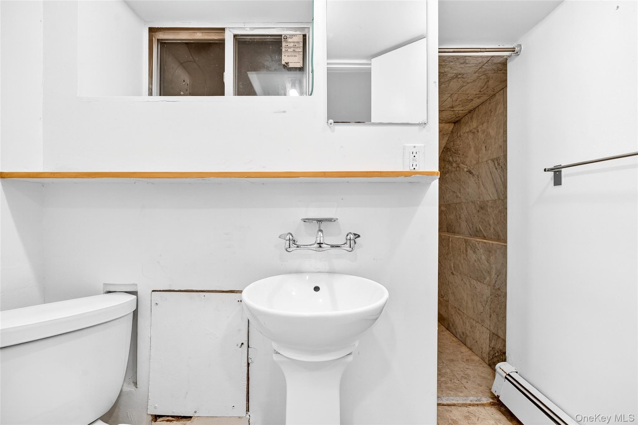 Single Family Independence Bronx, NY 10471, MLS-890641-36