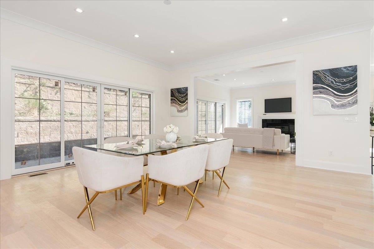 Single Family Woodland Nassau County, NY 11021, MLS-890672-13